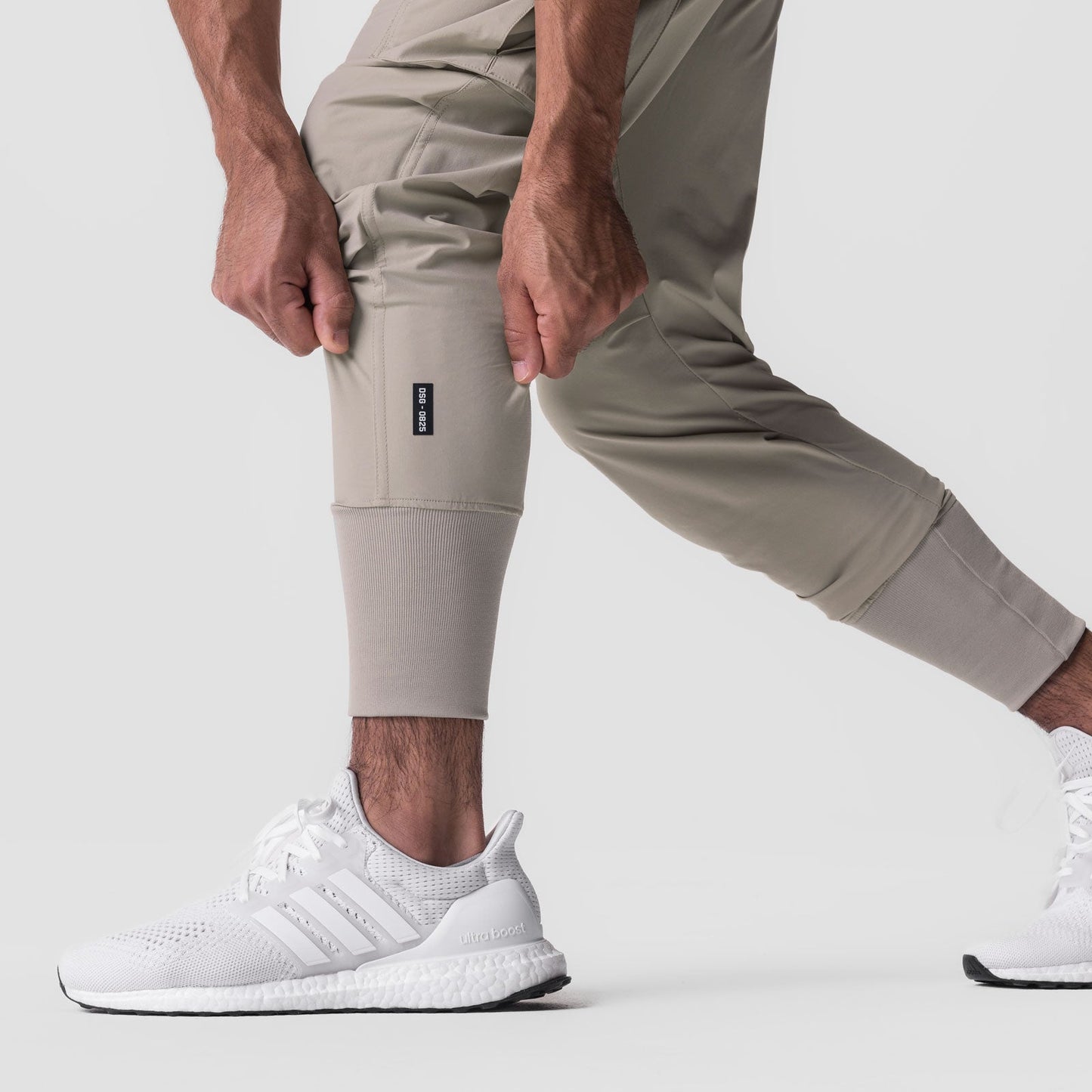 0825. Tetra-Lite® Cargo High Rib Jogger Sand Smoke | ASRV US