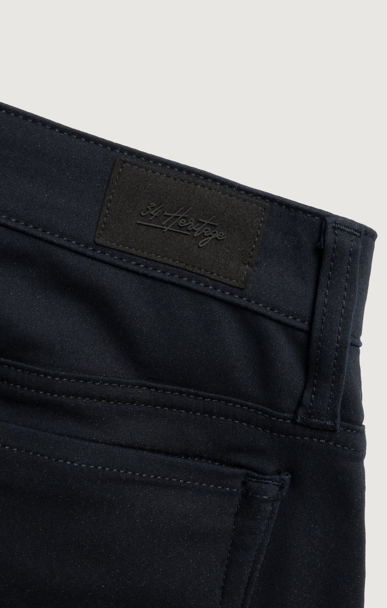 34 Heritage Charisma Relaxed Commuter Pants in Dark Navy