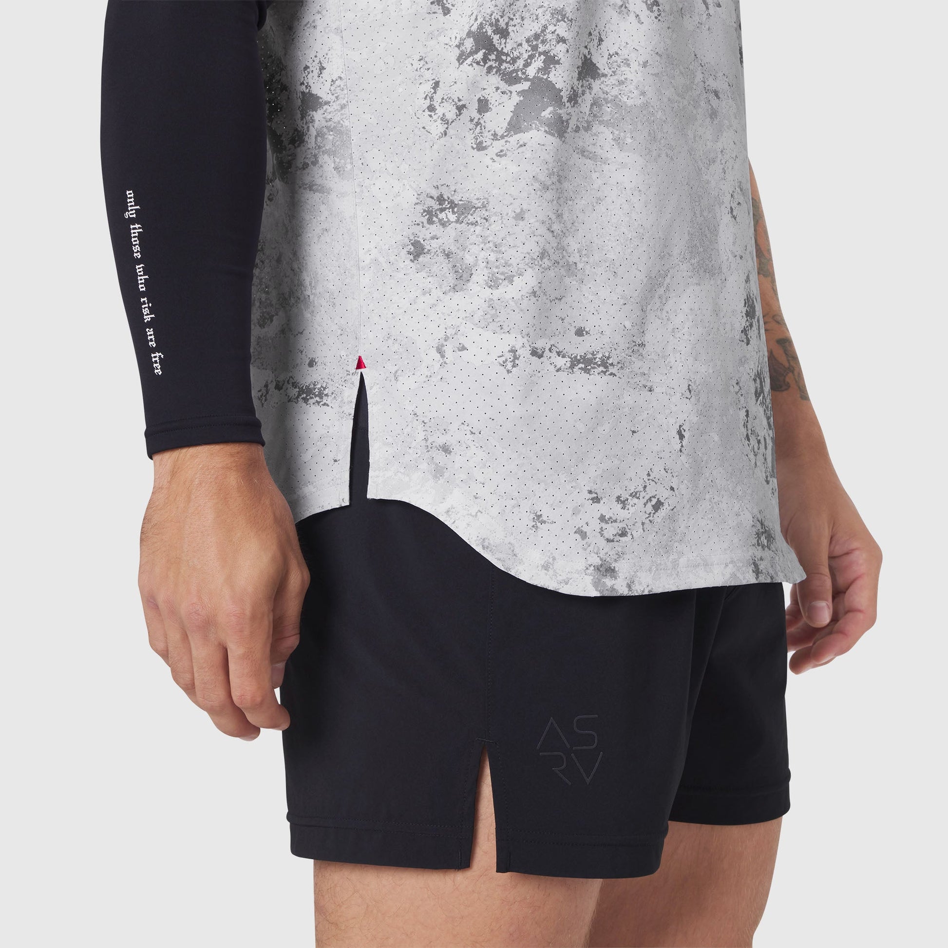 1189. Aerotex™ Perforated Run Tank Sedona Snow Camo | ASRV US