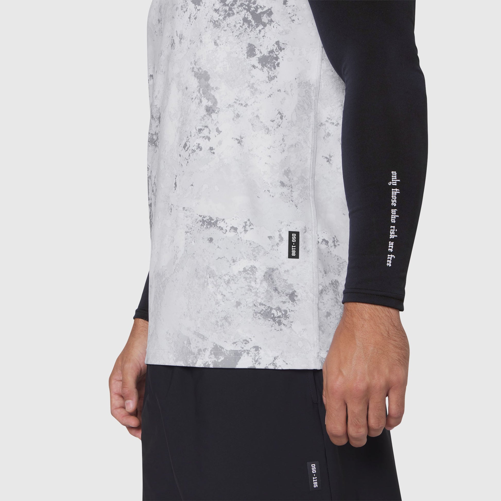 1188. Warpflexx-Lite® Training Tank Sedona Snow Camo | ASRV on sale
