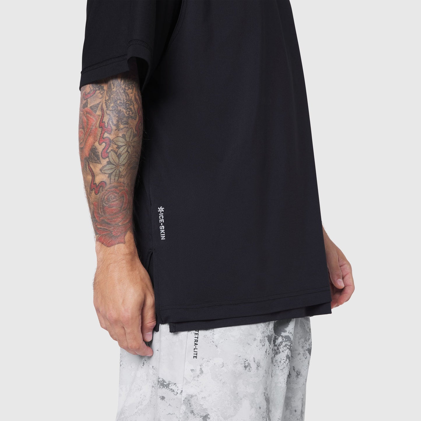 1186. SUPIMA® Ice-Skin™ Reversible Tee Black/Black | ASRV Online