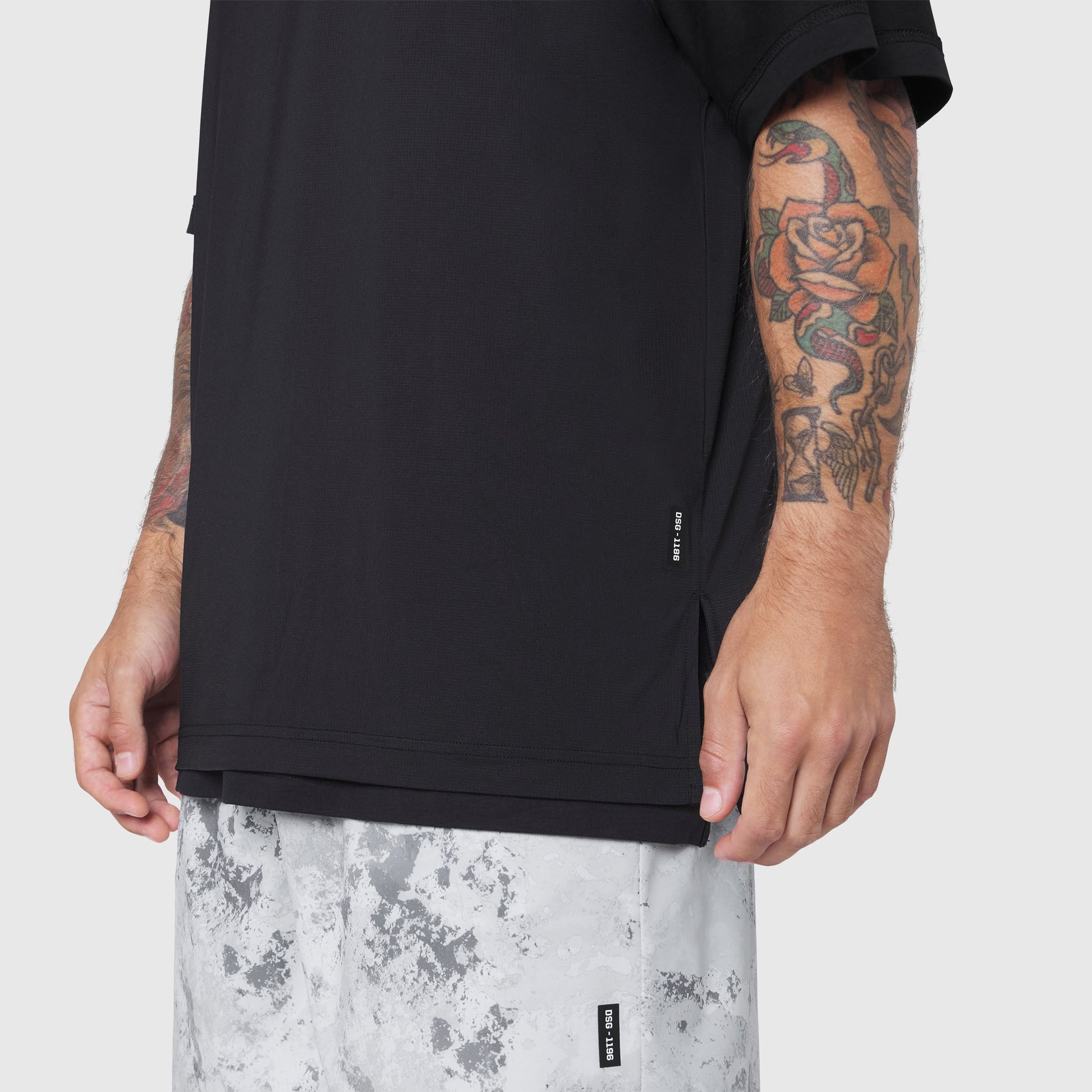 1186. SUPIMA® Ice-Skin™ Reversible Tee Black/Black | ASRV Online