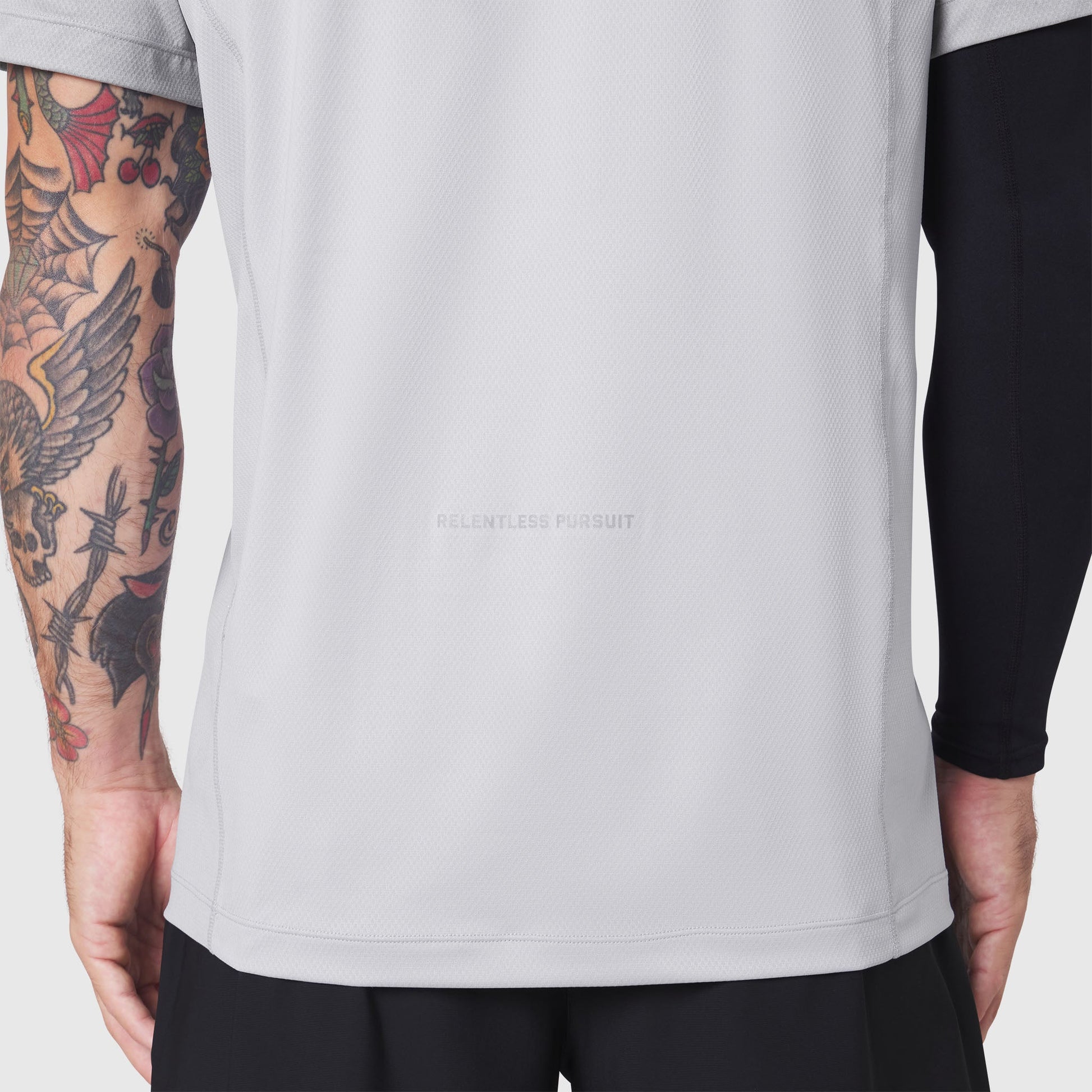 1191. AEROSILVER® UPF50+ Run Tee Slate Grey | ASRV US