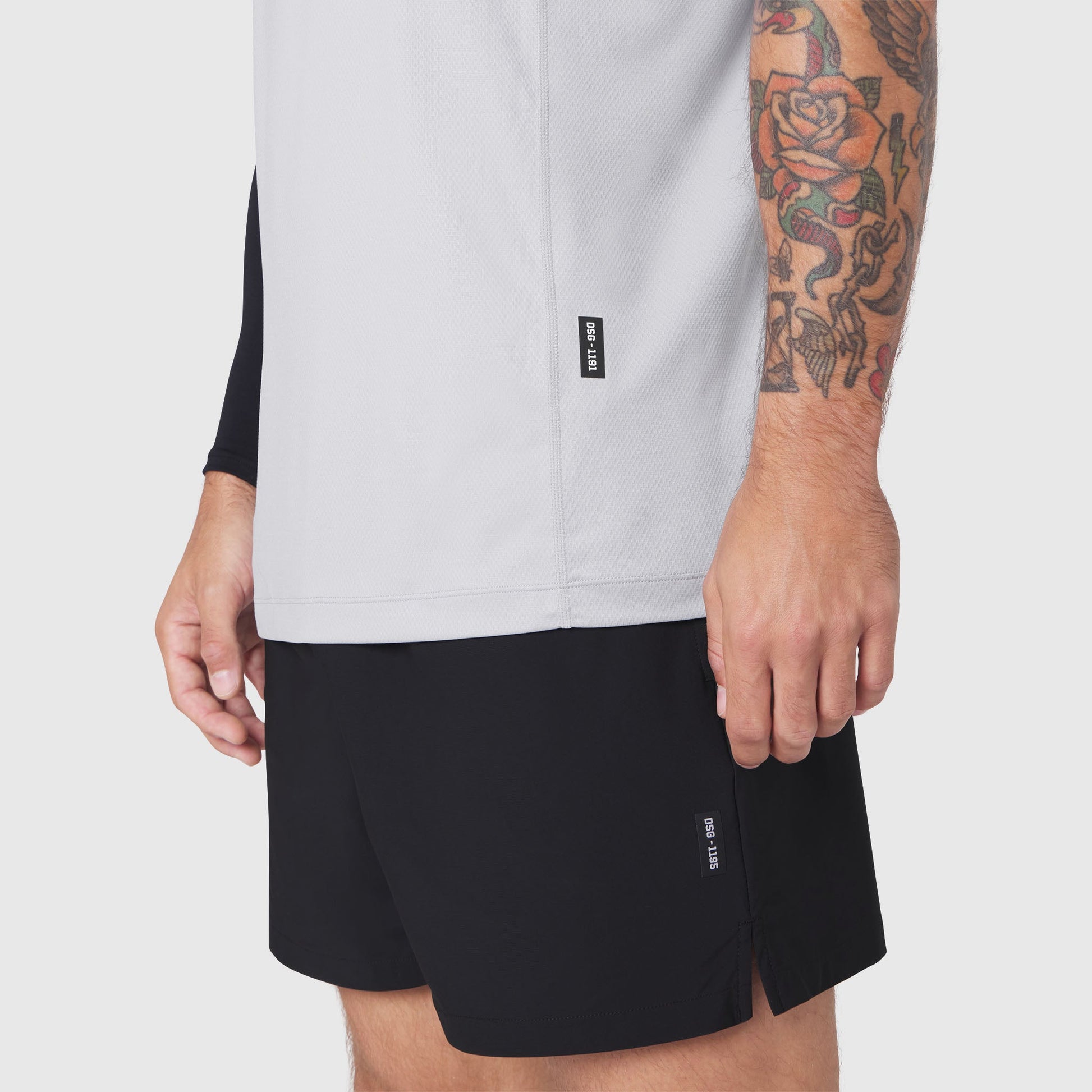 1191. AEROSILVER® UPF50+ Run Tee Slate Grey | ASRV US