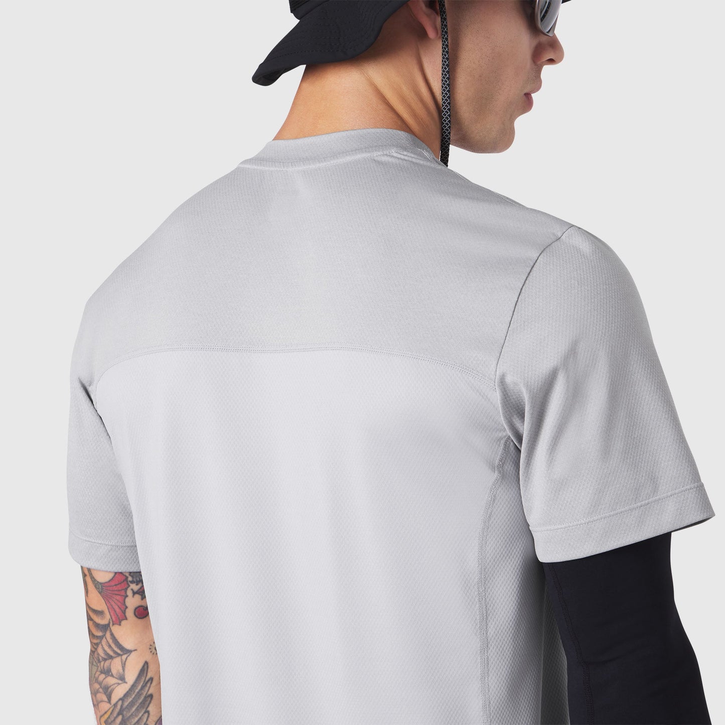 1191. AEROSILVER® UPF50+ Run Tee Slate Grey | ASRV US