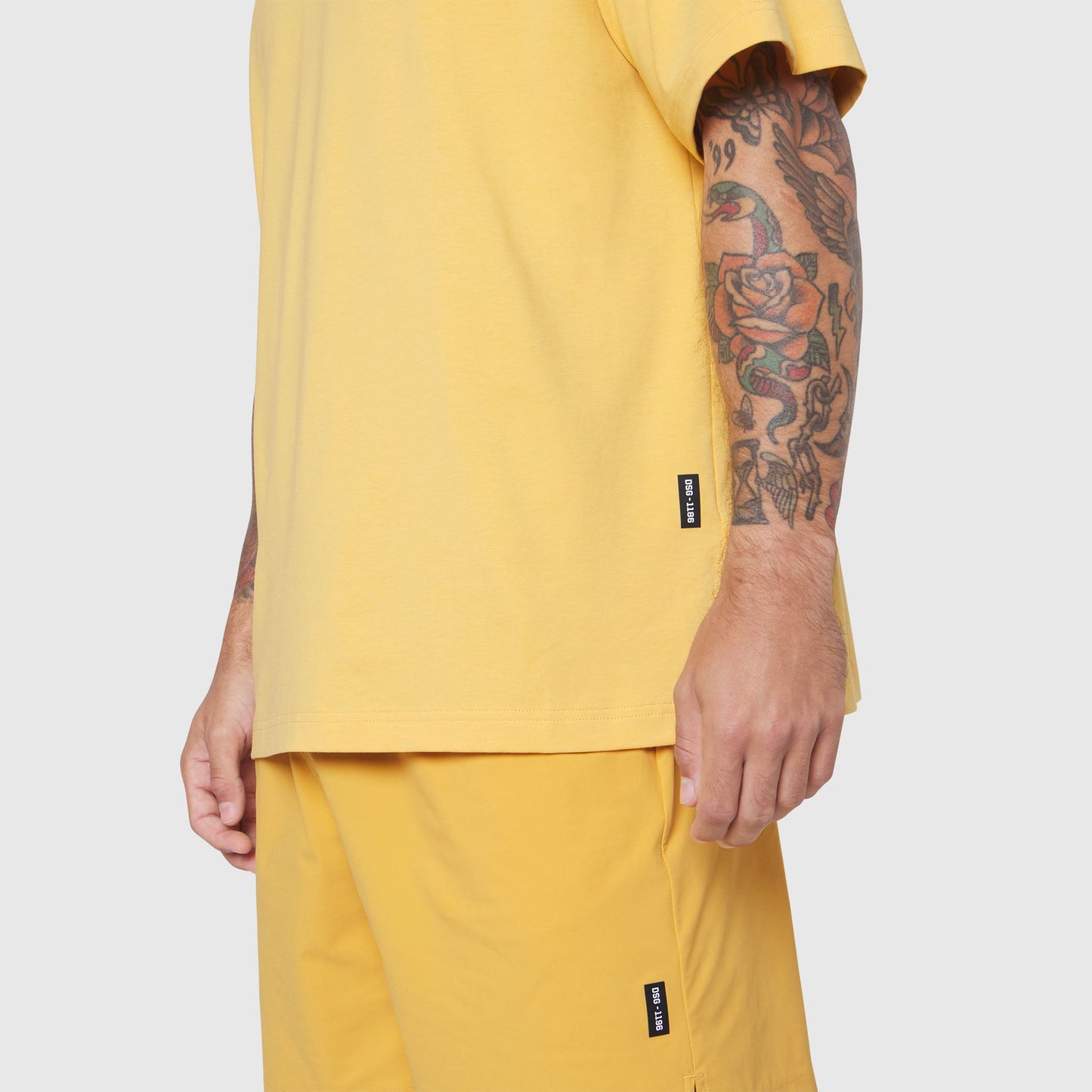 1186. SUPIMA® Ice-Skin™ Reversible Tee Amber/Black | ASRV sale