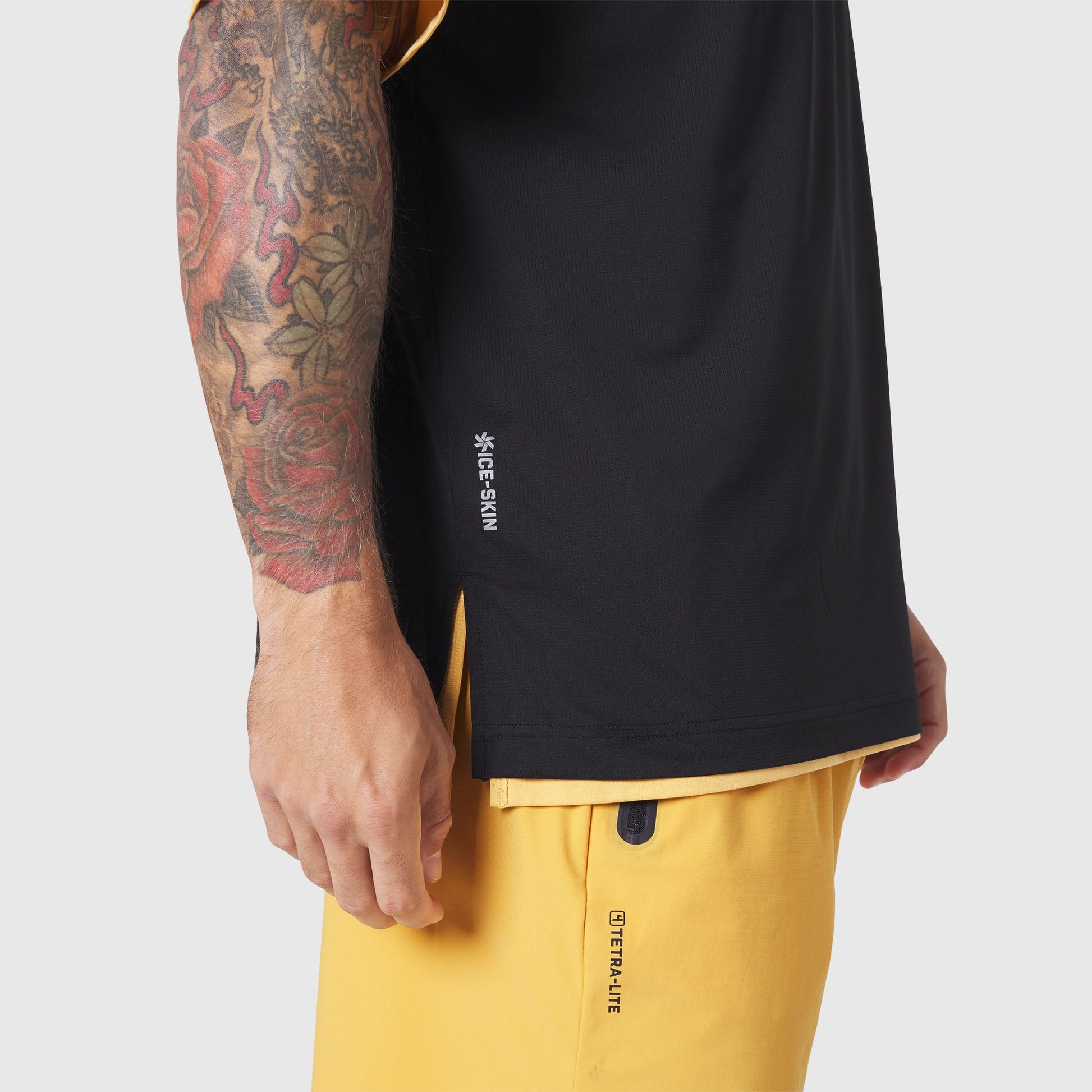 1186. SUPIMA® Ice-Skin™ Reversible Tee Amber/Black | ASRV sale