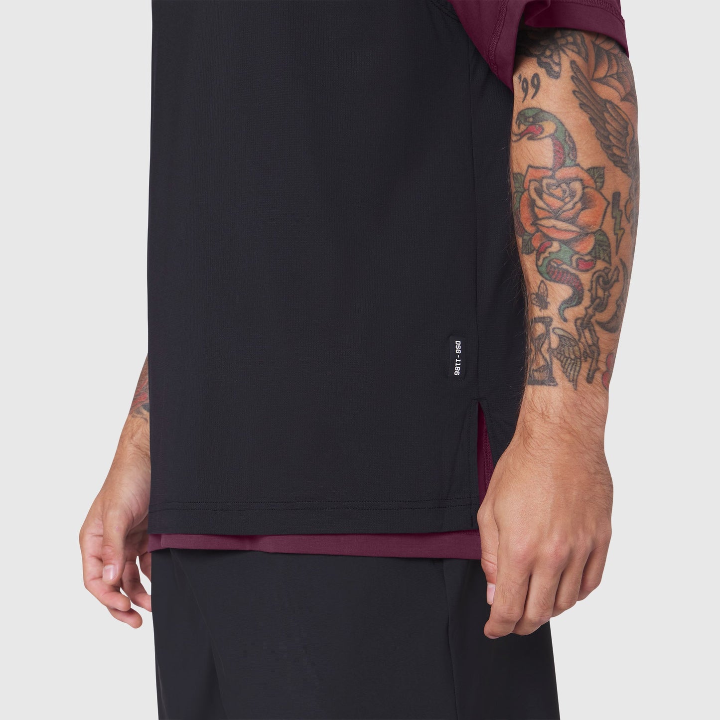 1186. SUPIMA® Ice-Skin™ Reversible Tee Merlot/Black | ASRV for sale
