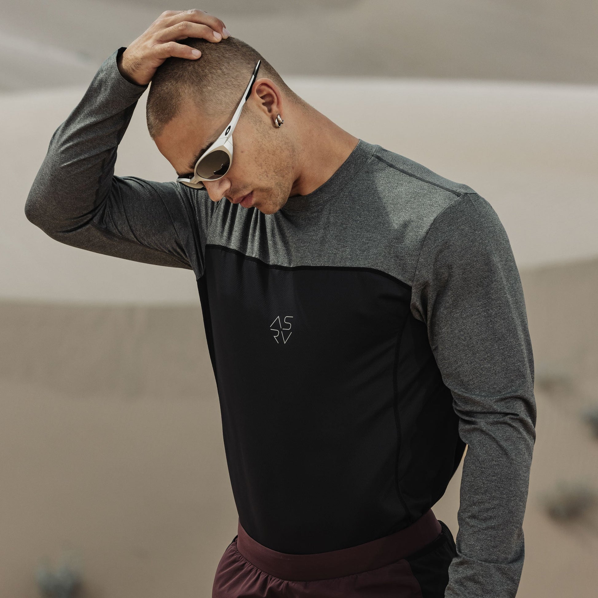 1190. AEROSILVER® UPF50+ Run Long Sleeve Black | ASRV for sale
