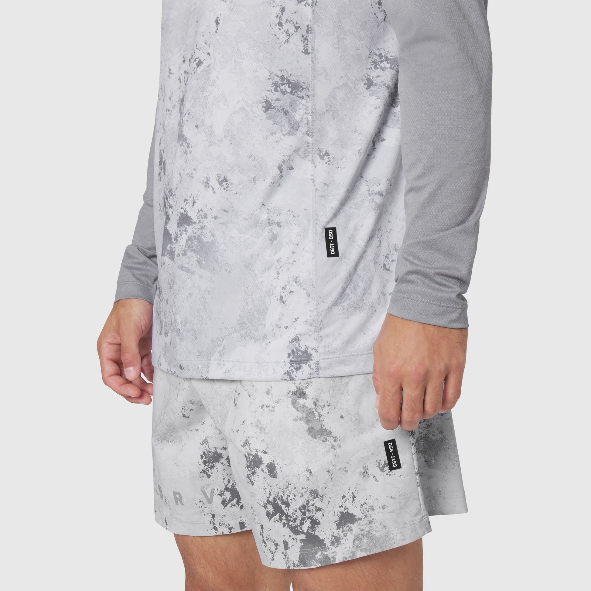 1190. AEROSILVER® UPF50+ Run Long Sleeve Sedona Snow Camo | ASRV Online