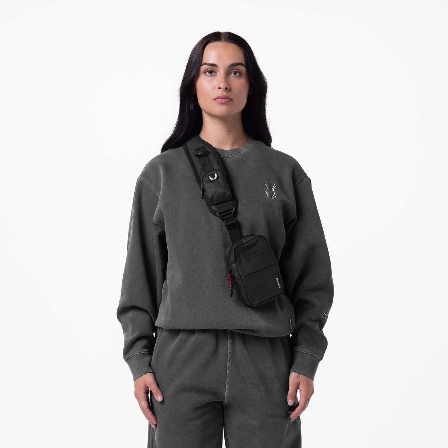 0861. Tech Essential™ Distressed Crewneck Faded Grey | ASRV sale