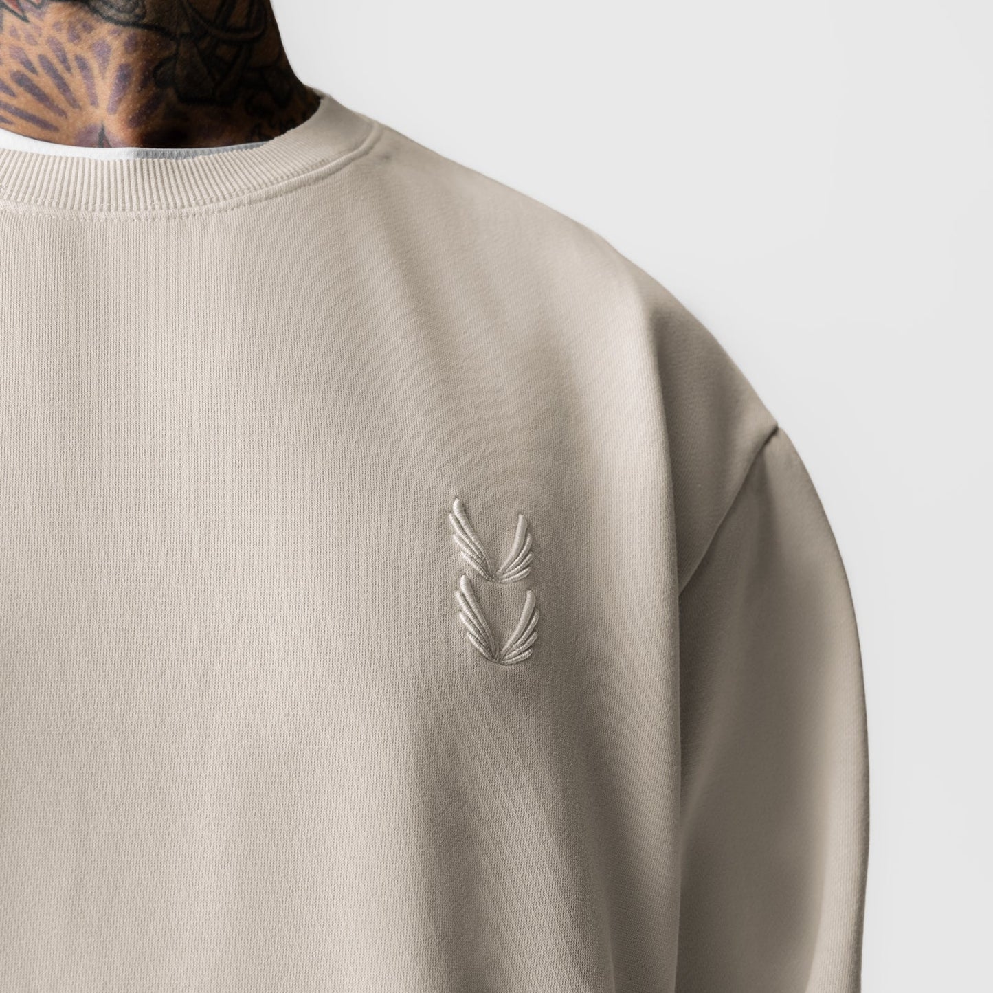 0861. Tech Essential™ Distressed Crewneck Faded Stone | ASRV sale