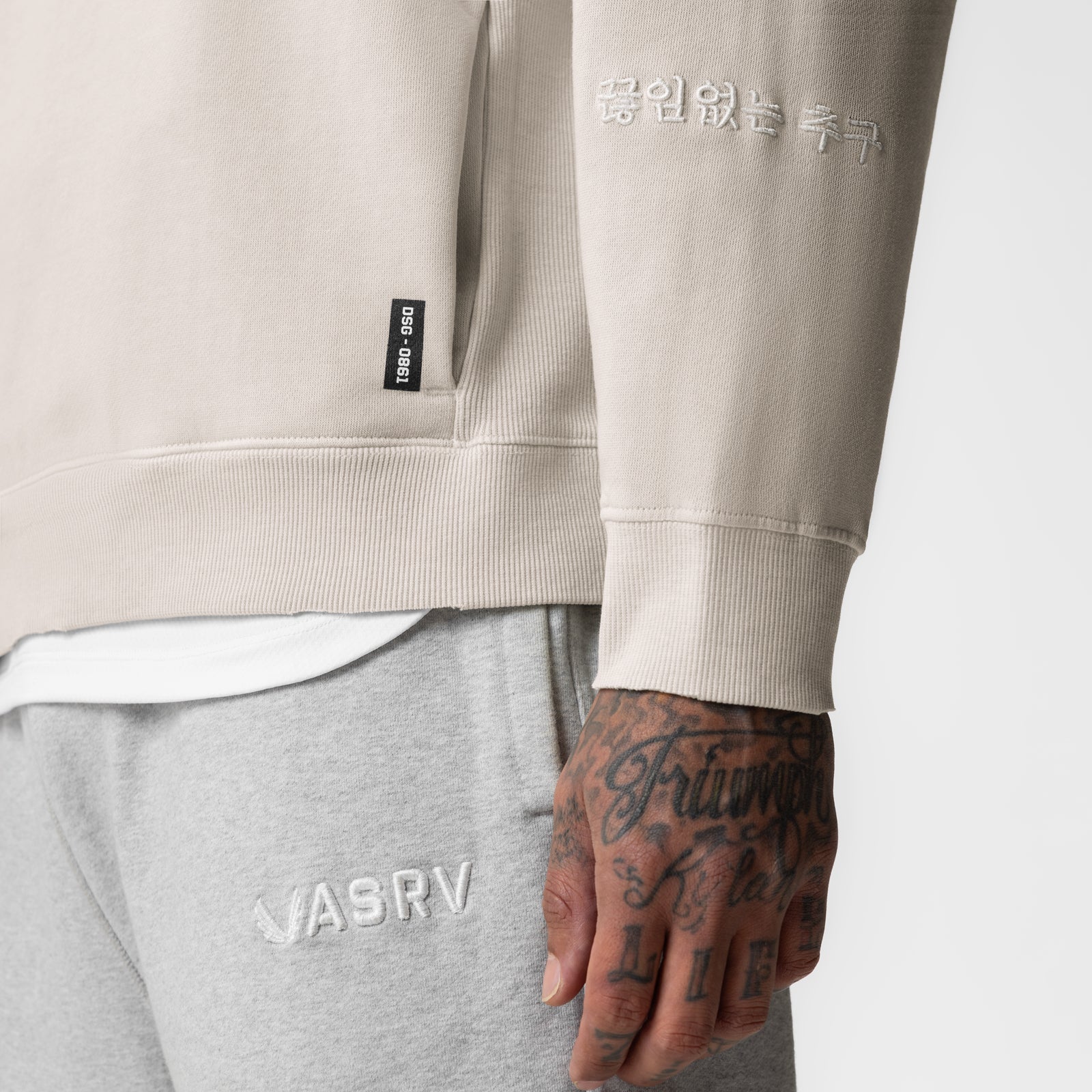 0861. Tech Essential™ Distressed Crewneck Faded Stone | ASRV sale