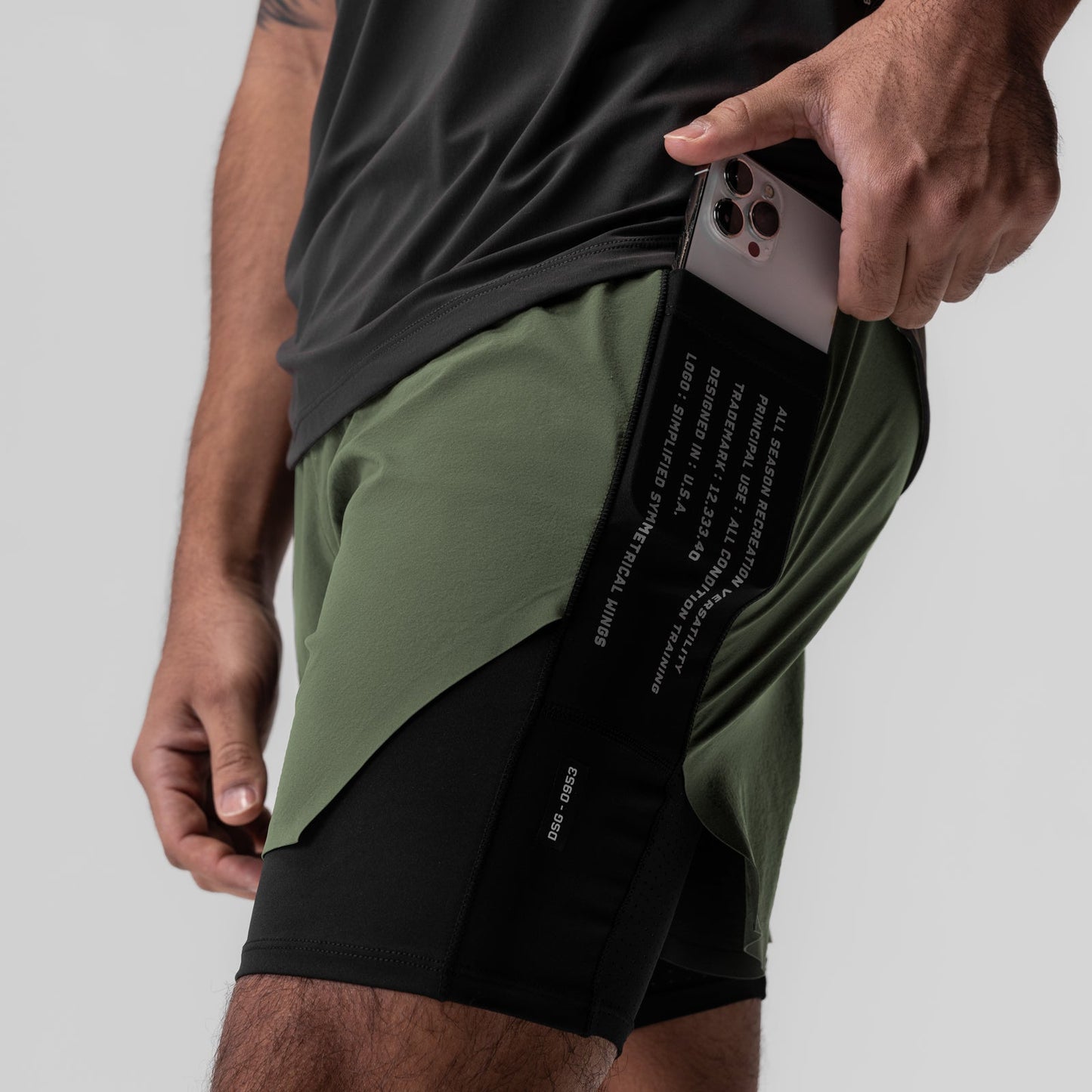 0953. Aerotex™ Hybrid Liner Short Olive/Black | ASRV sale