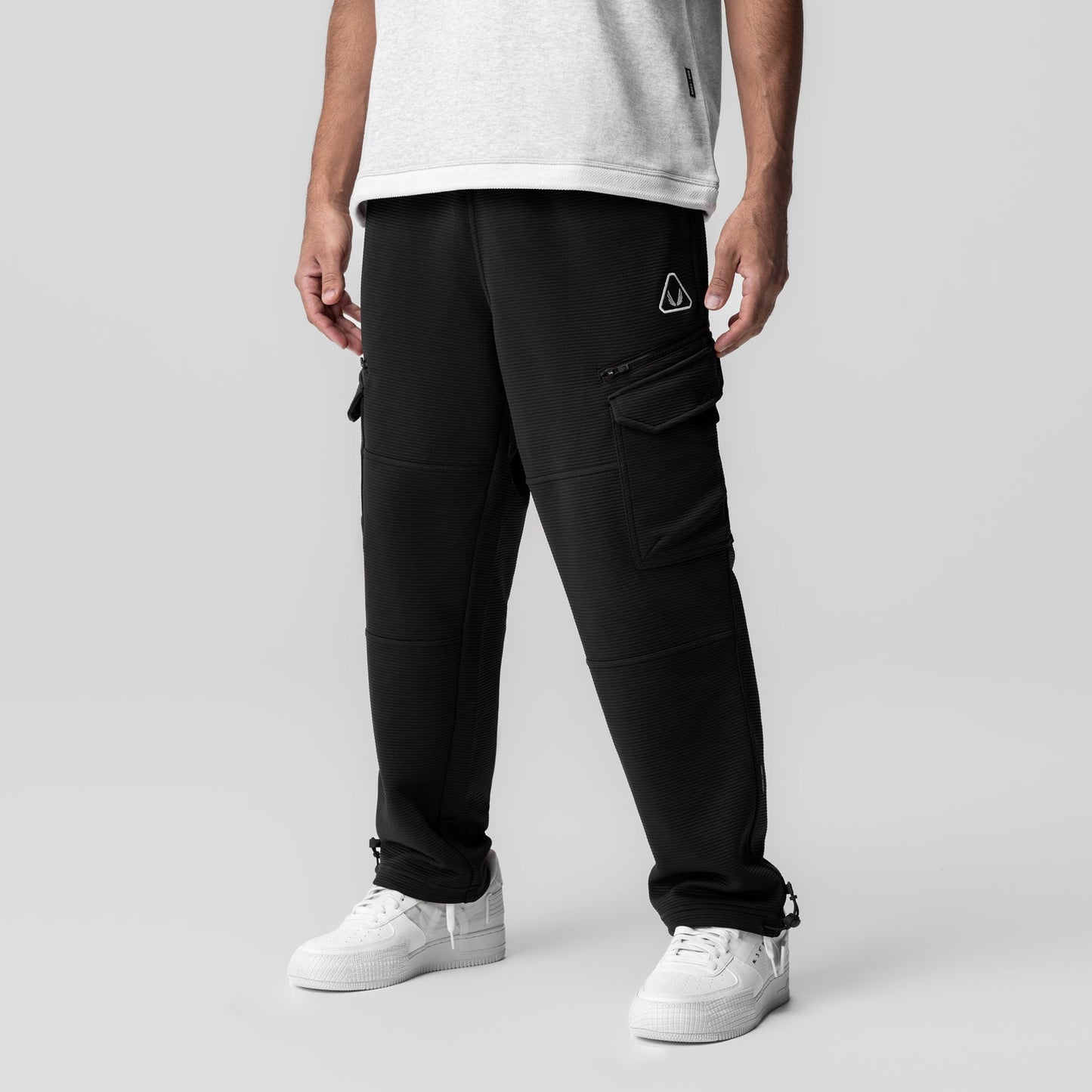 1033. Deltapeak® Cargo Cinch Jogger Black | ASRV on sale