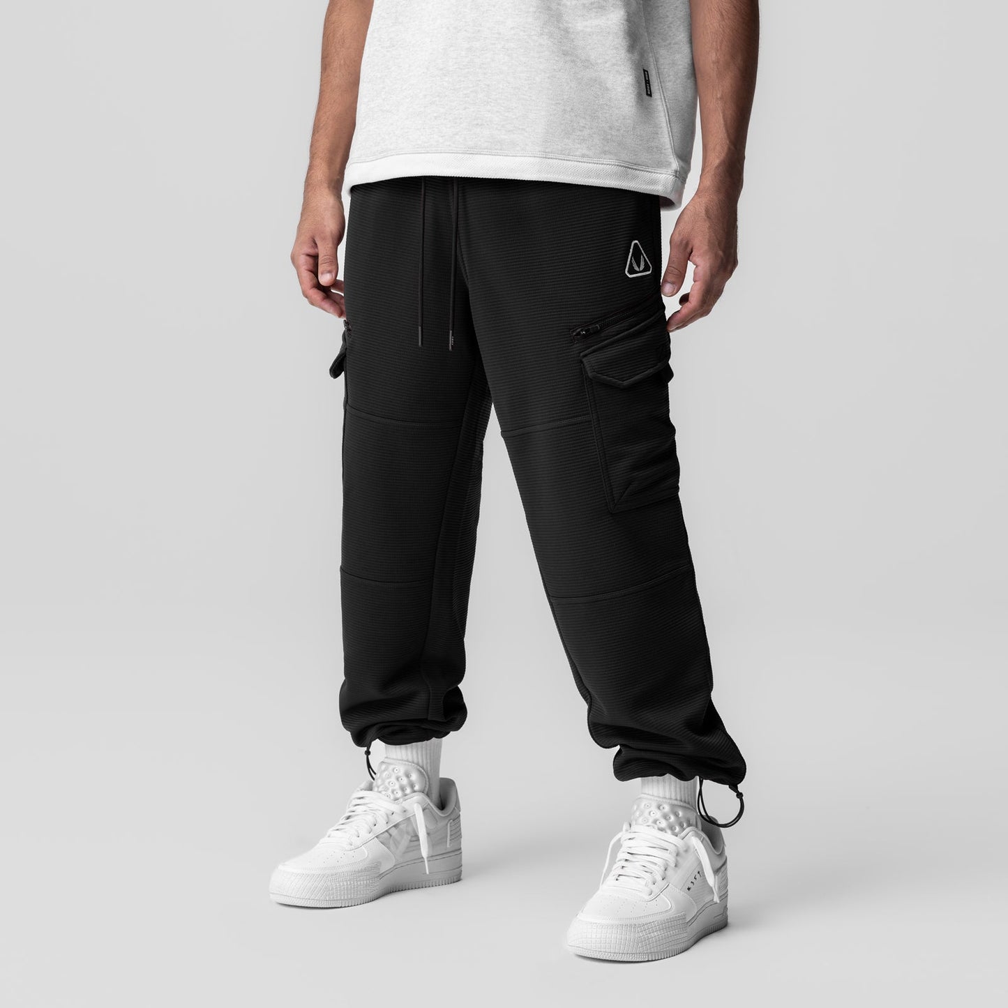 1033. Deltapeak® Cargo Cinch Jogger Black | ASRV on sale
