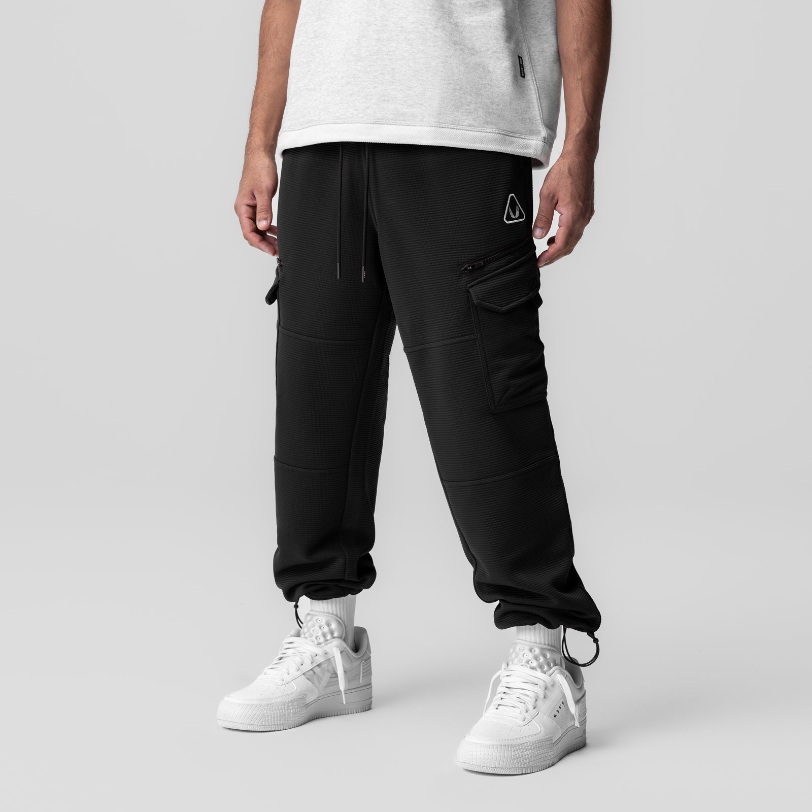 1033. Deltapeak® Cargo Cinch Jogger Black | ASRV on sale