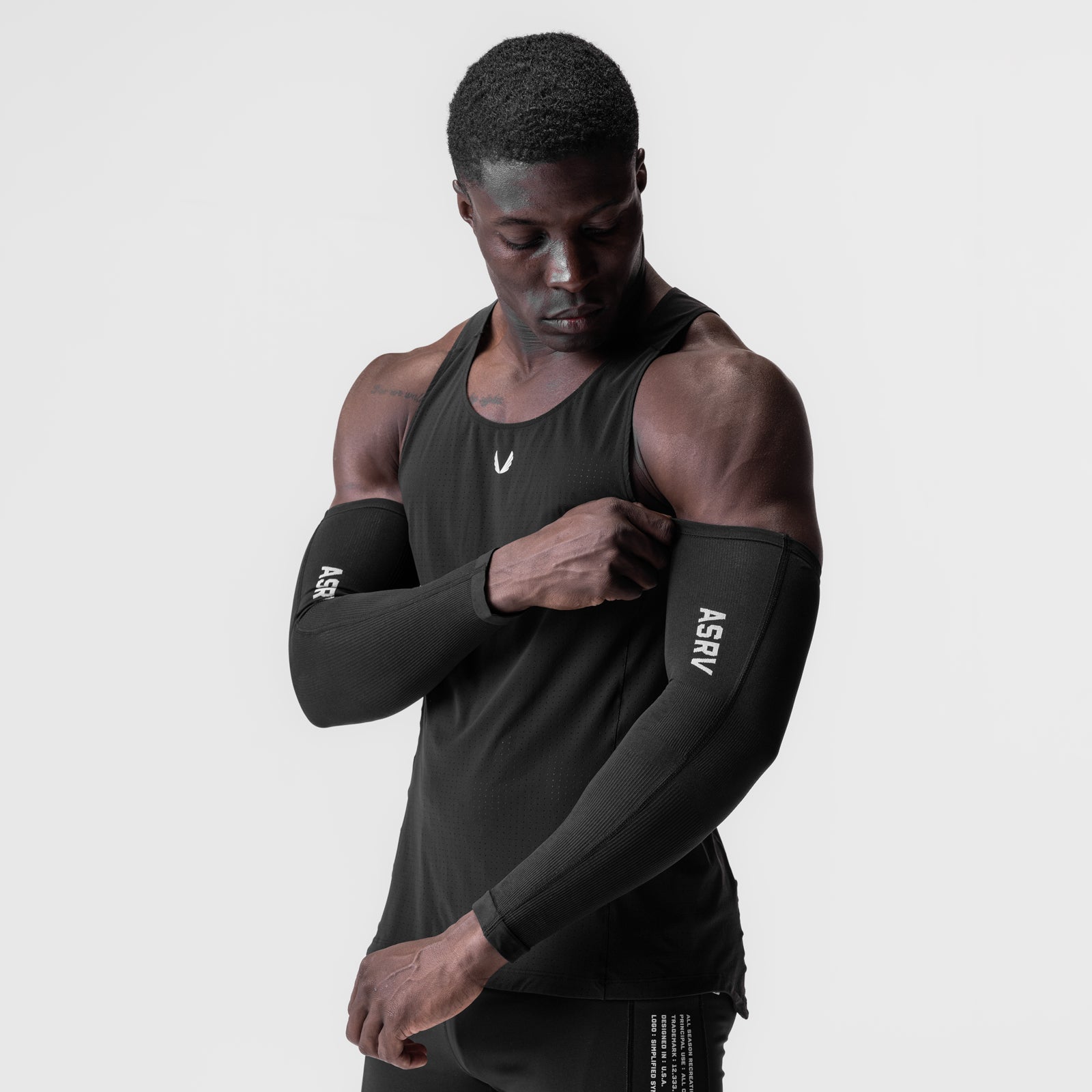 0940. Body-Mapped Arm Sleeve Black | ASRV on sale