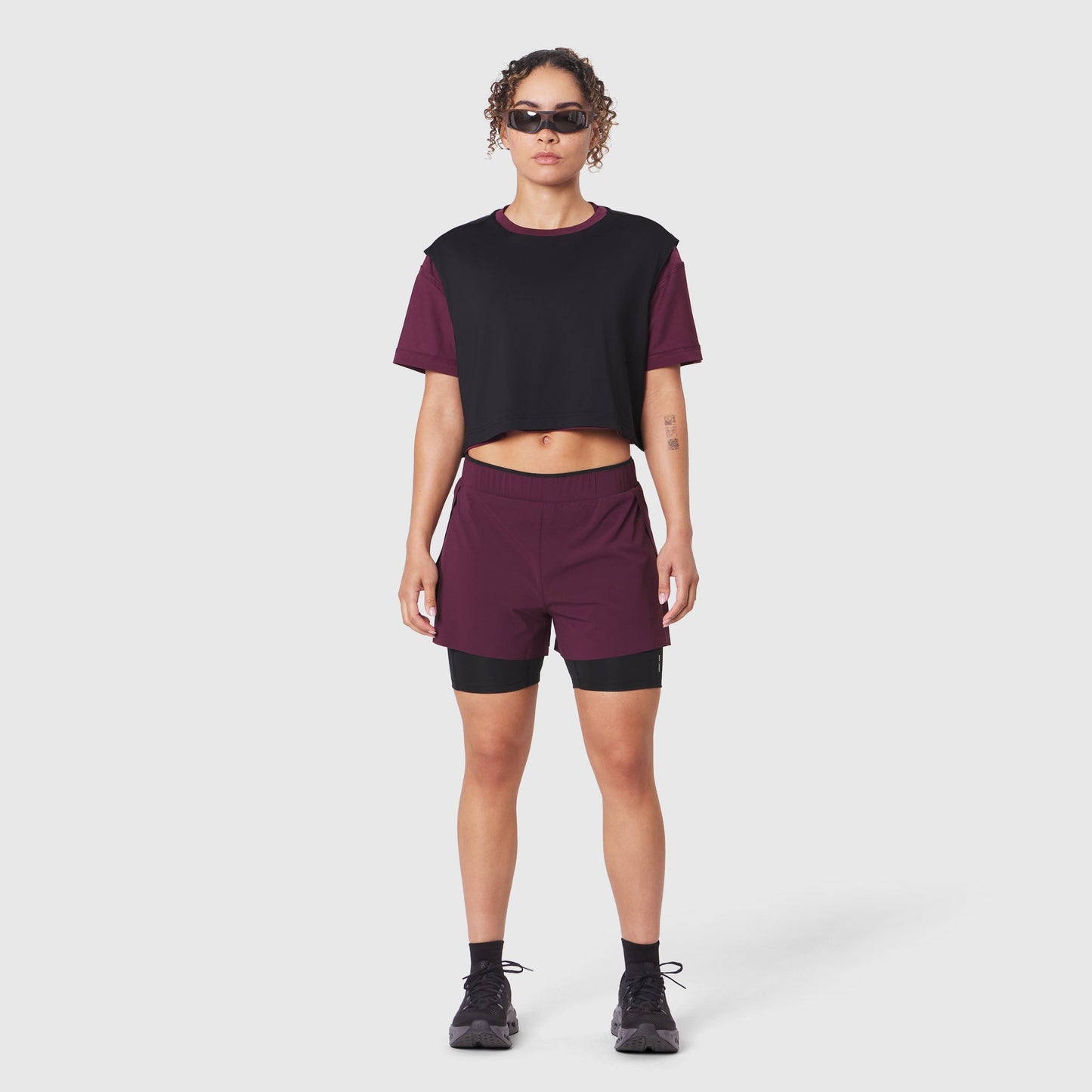 W082. SUPIMA® Ice-Skin™ Reversible Crop Tee Merlot/Black | ASRV near me