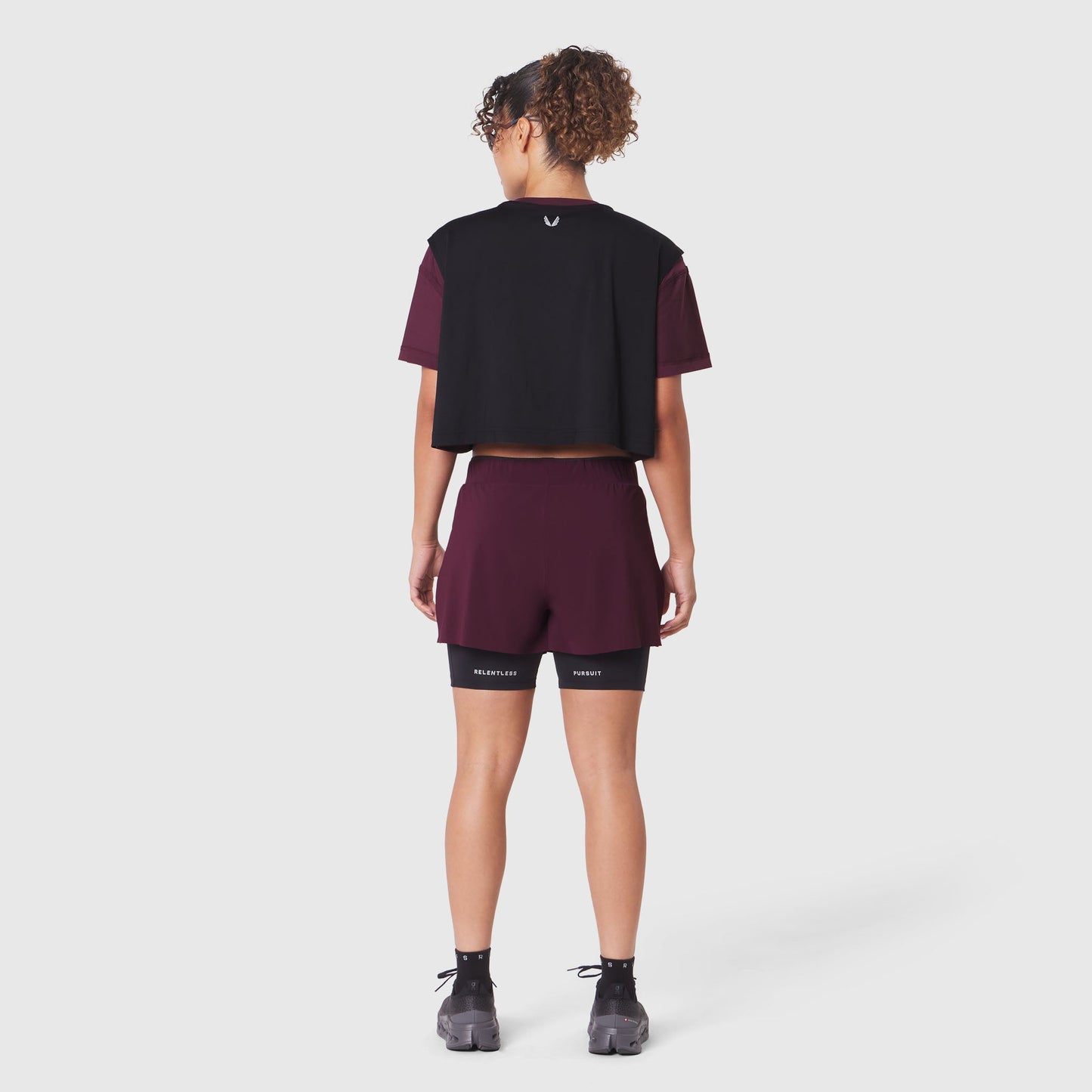 W082. SUPIMA® Ice-Skin™ Reversible Crop Tee Merlot/Black | ASRV near me