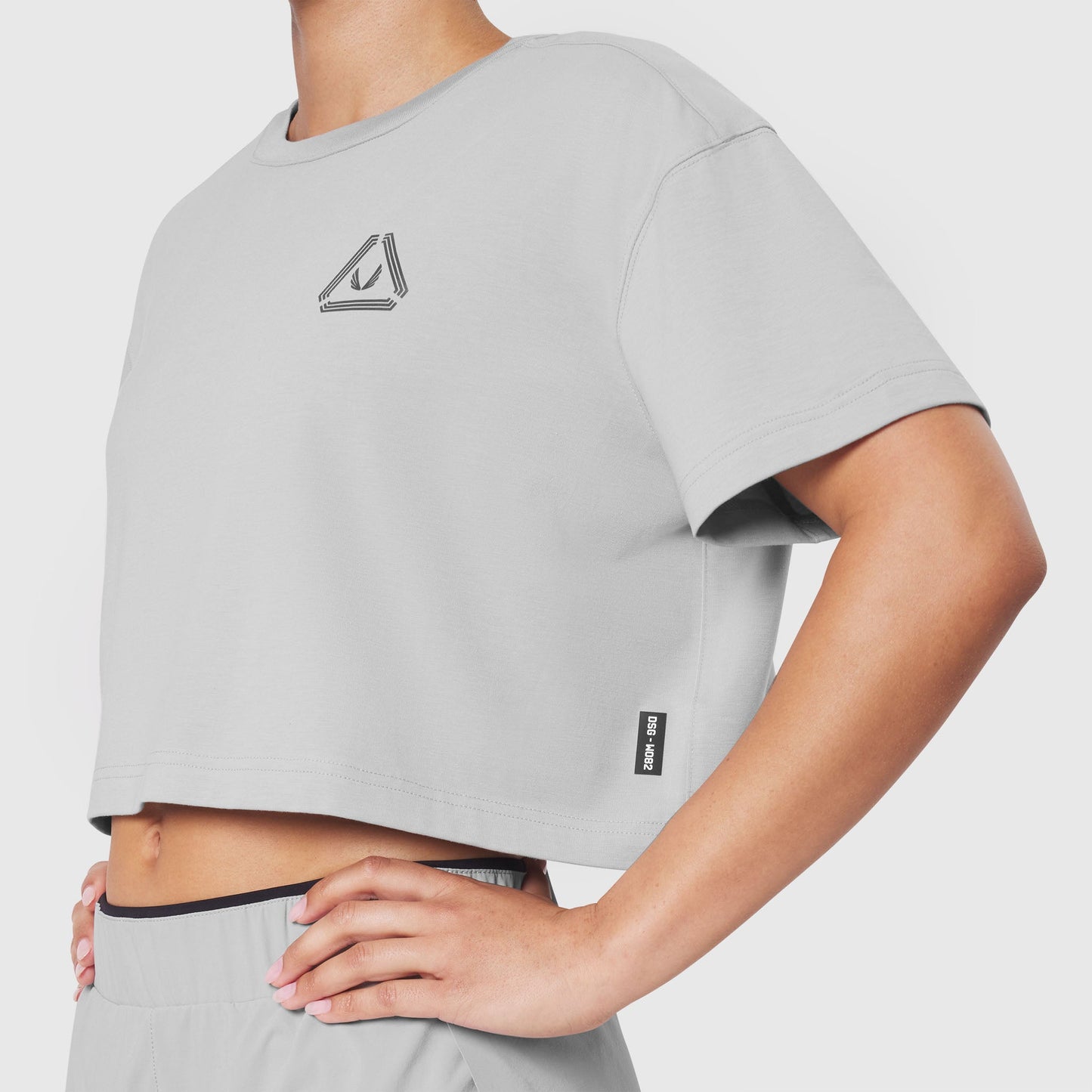 W082. SUPIMA® Ice-Skin™ Reversible Crop Tee Slate Grey/Black | ASRV US