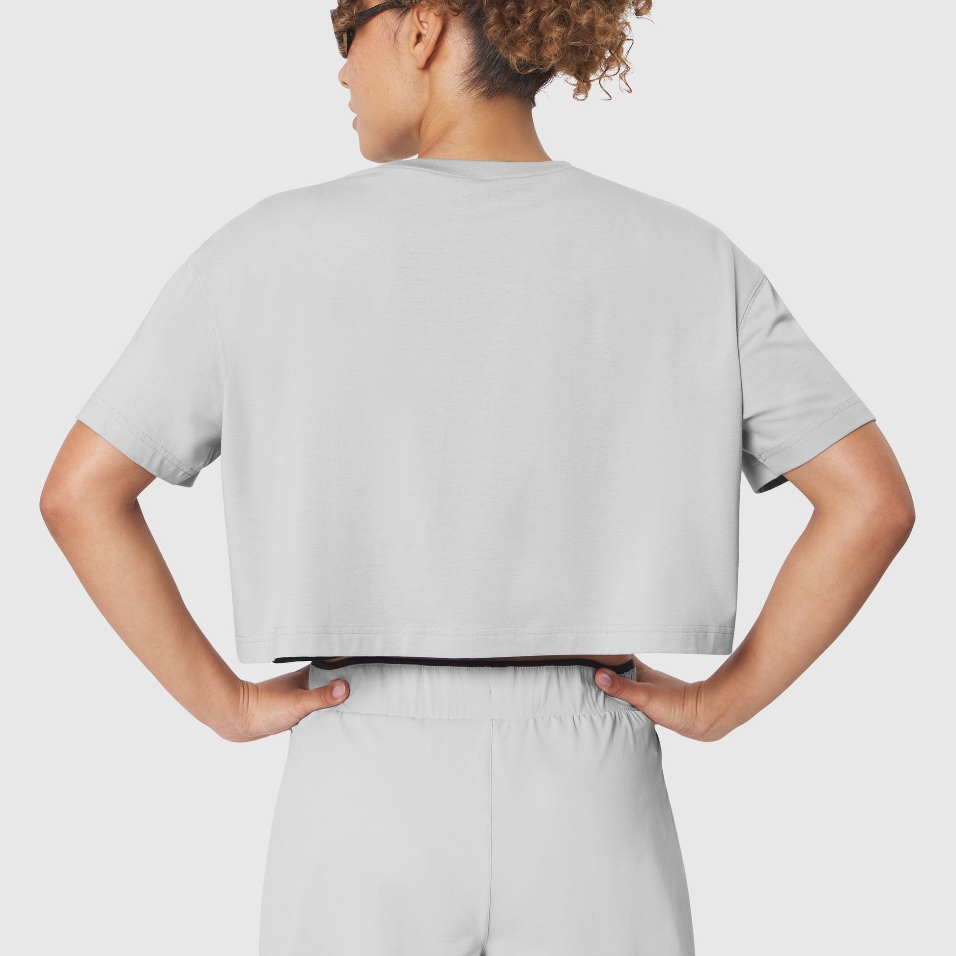 W082. SUPIMA® Ice-Skin™ Reversible Crop Tee Slate Grey/Black | ASRV US