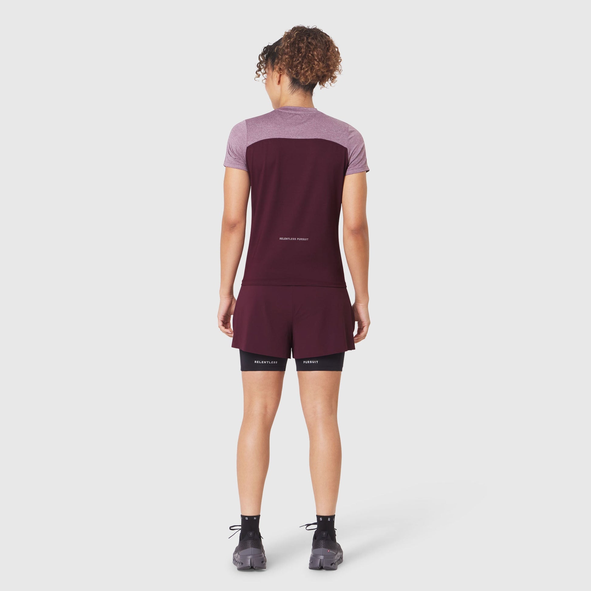W086. AEROSILVER® UPF50+ Run Tee Merlot | ASRV Online