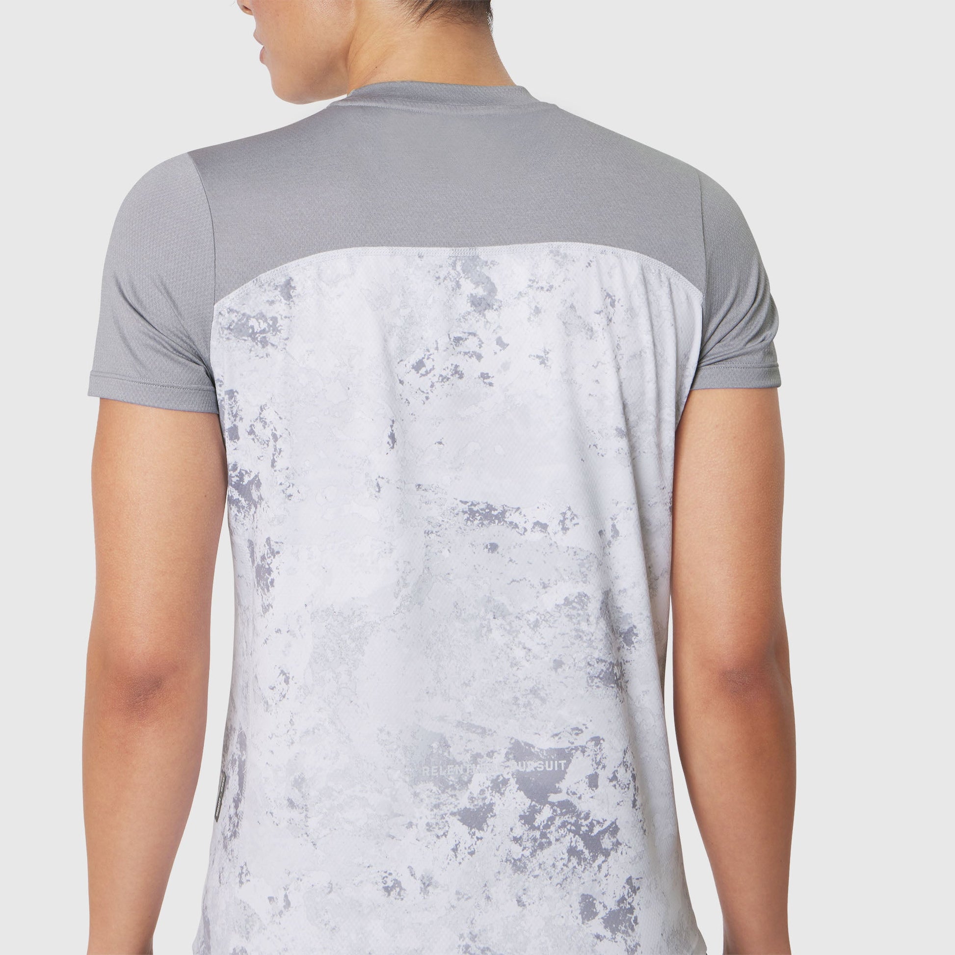 W086. AEROSILVER® UPF50+ Run Tee Sedona Snow Camo | ASRV near me