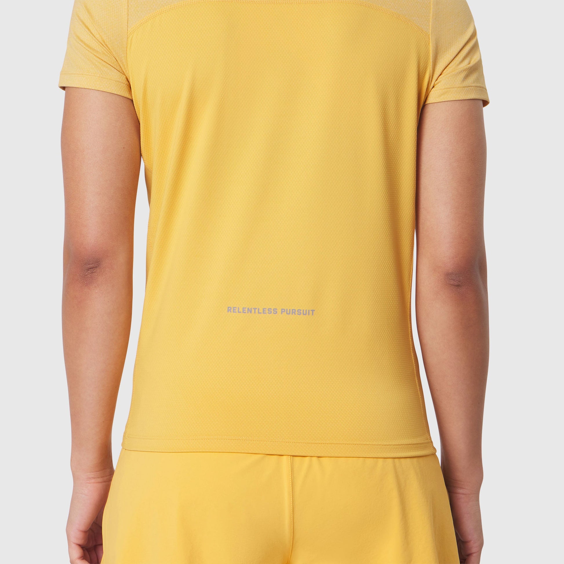 W086. AEROSILVER® UPF50+ Run Tee Amber | ASRV US