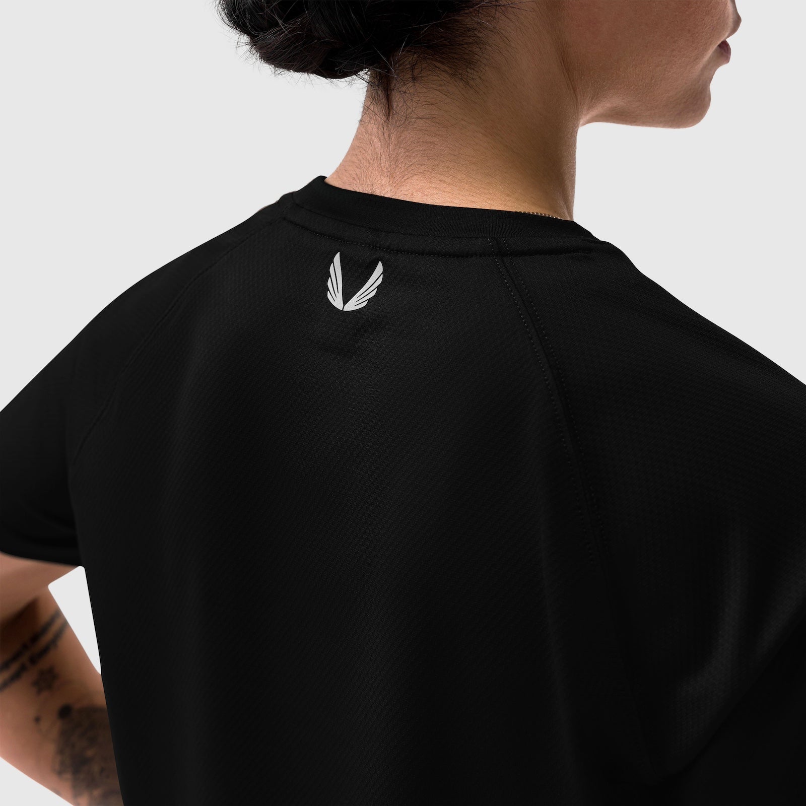 W018. AeroSilver® Cropped Tee Black | ASRV for sale