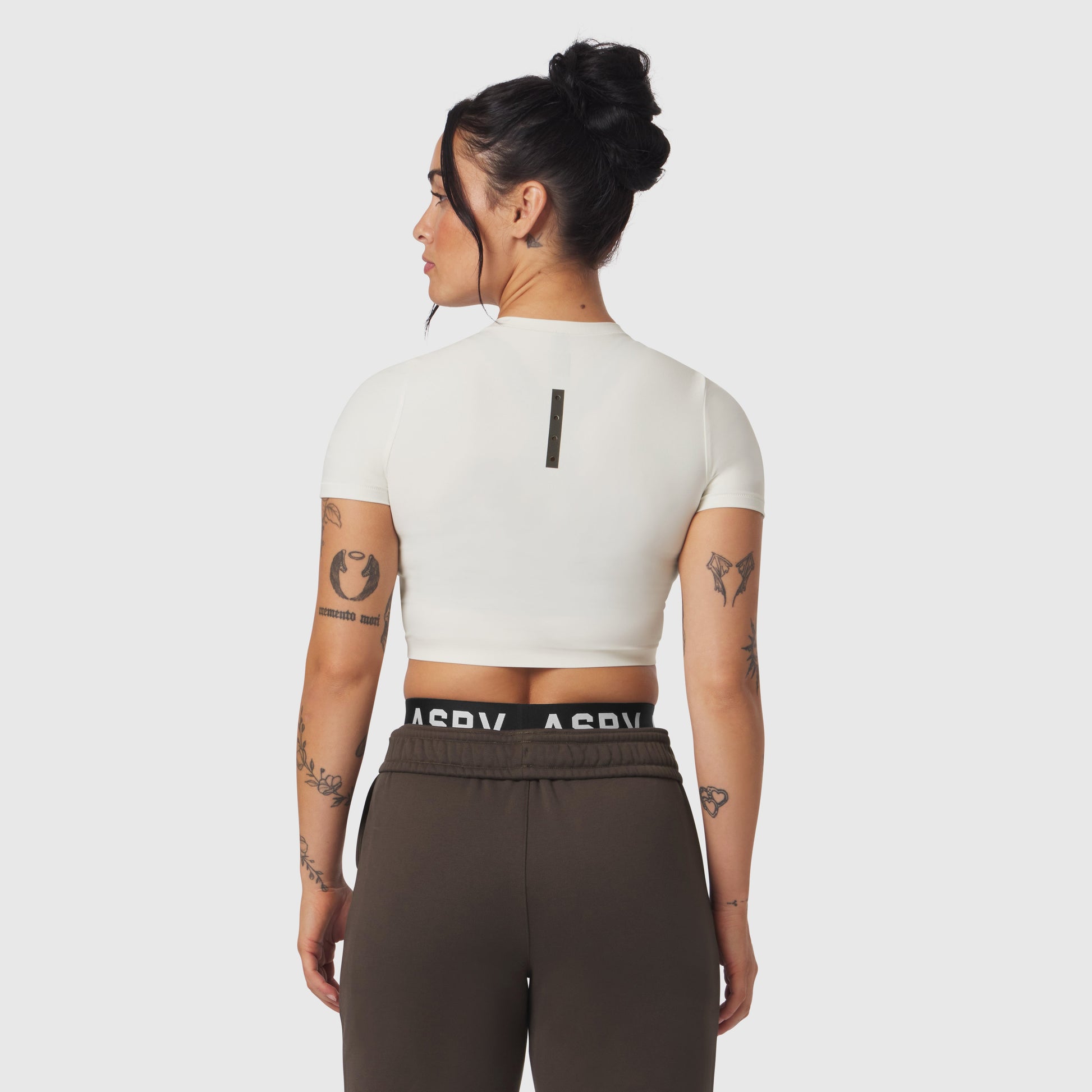W019. LYCRA® Cropped Tee Ivory Cream | ASRV US