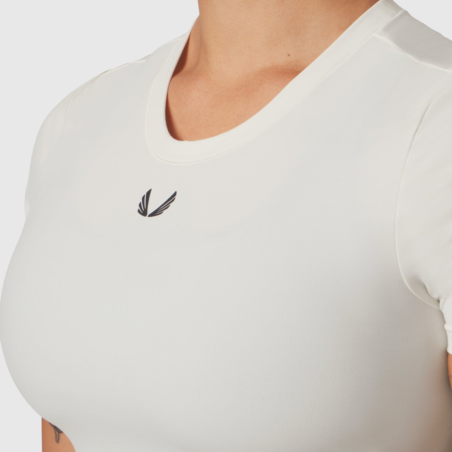 W019. LYCRA® Cropped Tee Ivory Cream | ASRV US