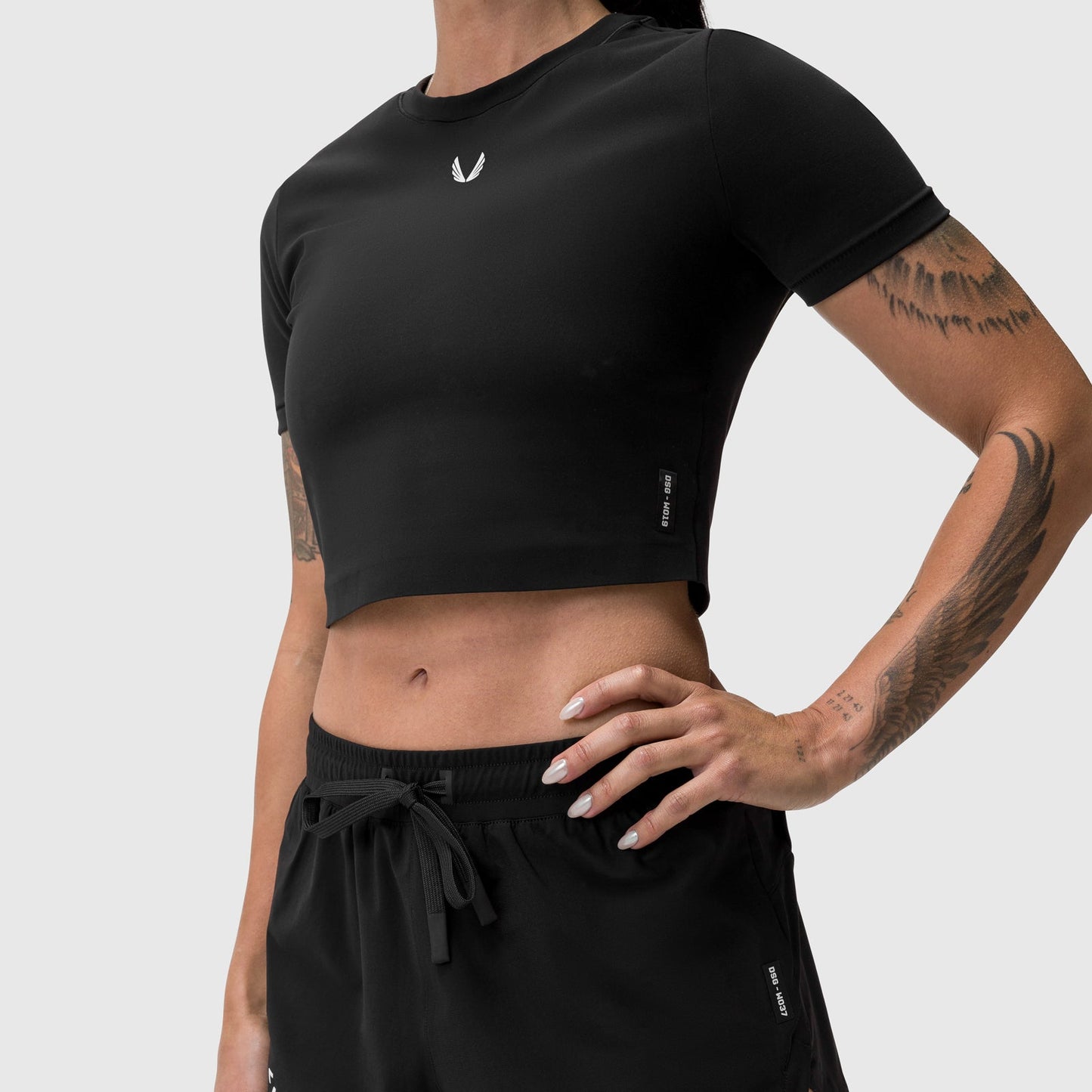 W019. LYCRA® Cropped Tee Black | ASRV discount
