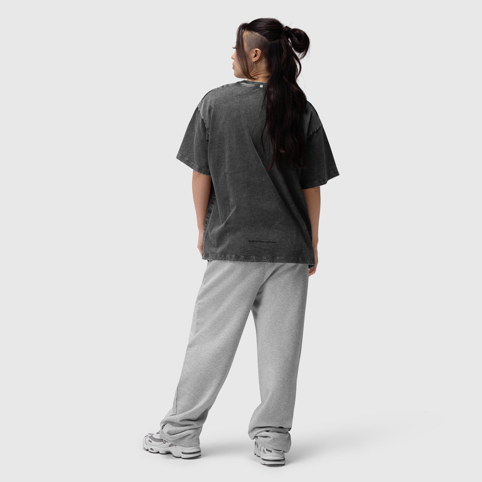 1102. Distressed Relaxed Tee Black | ASRV sale