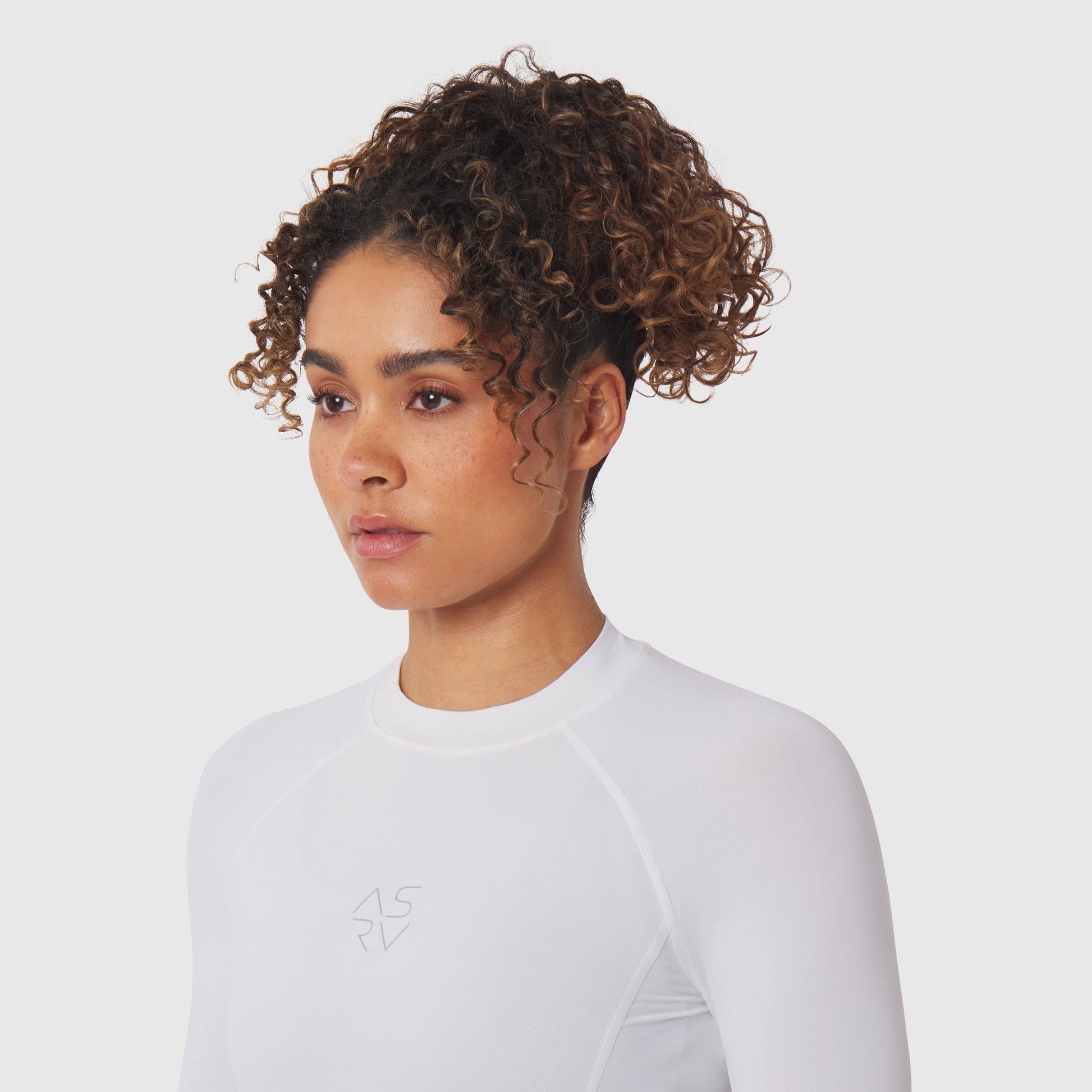 W058. LYCRA® ADAPTIV Baselayer Longsleeve White | ASRV on sale