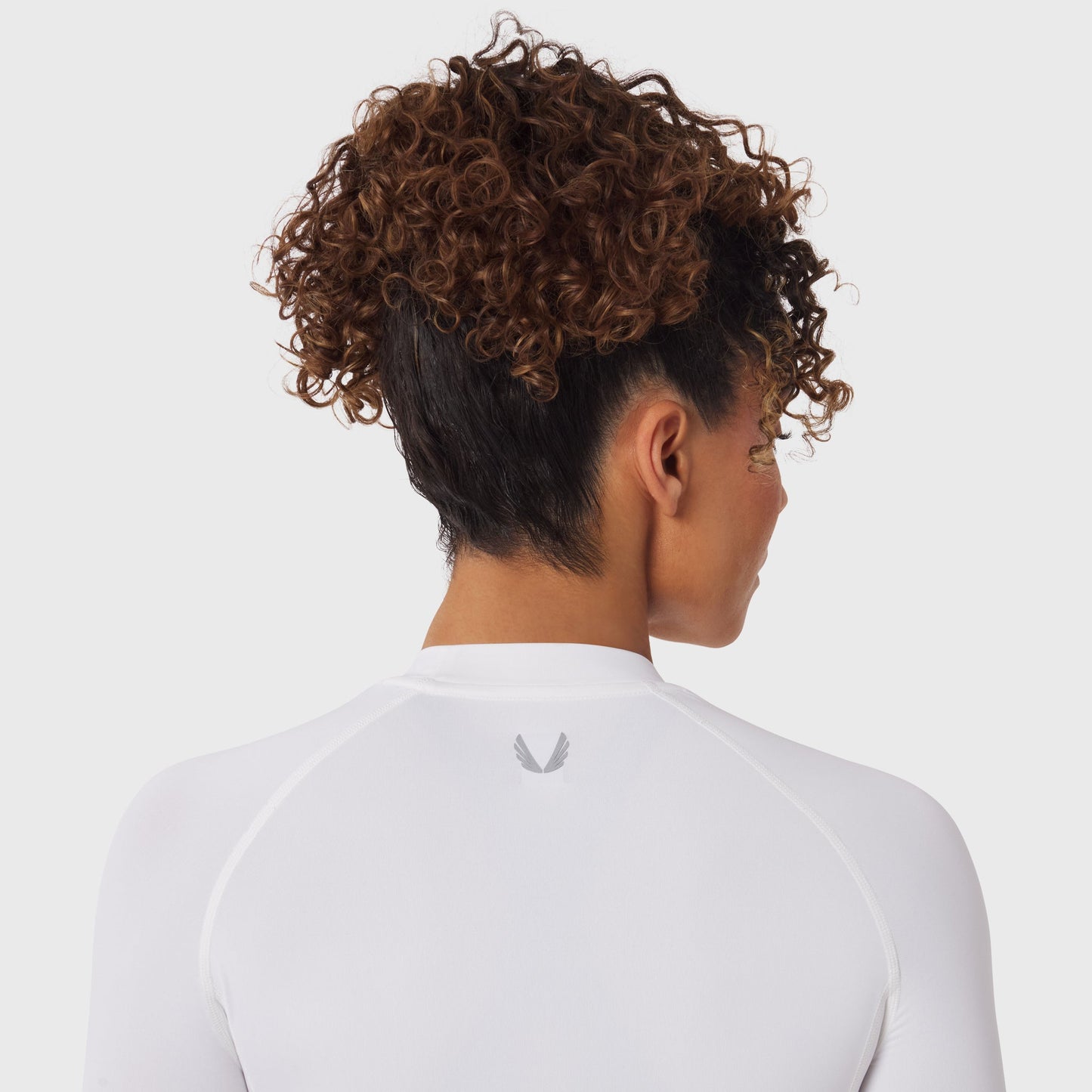 W058. LYCRA® ADAPTIV Baselayer Longsleeve White | ASRV on sale