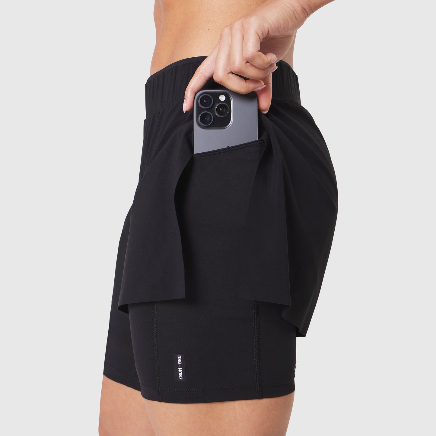 W087. Aerotex™ Side Split Liner Short Black | ASRV US
