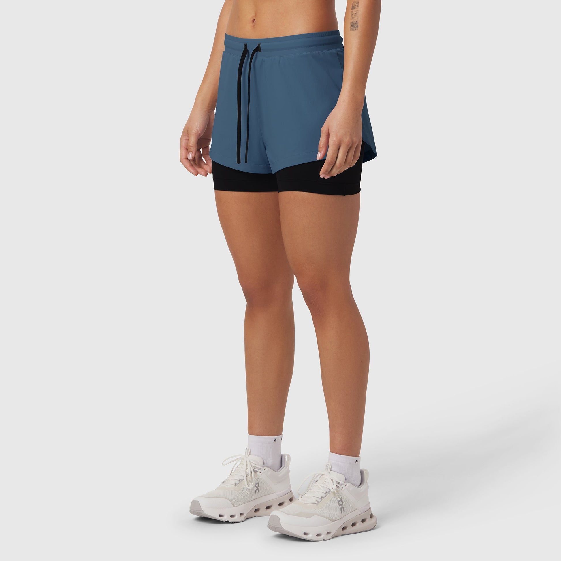 W025. Tetra-Lite® Liner Short Storm | ASRV US