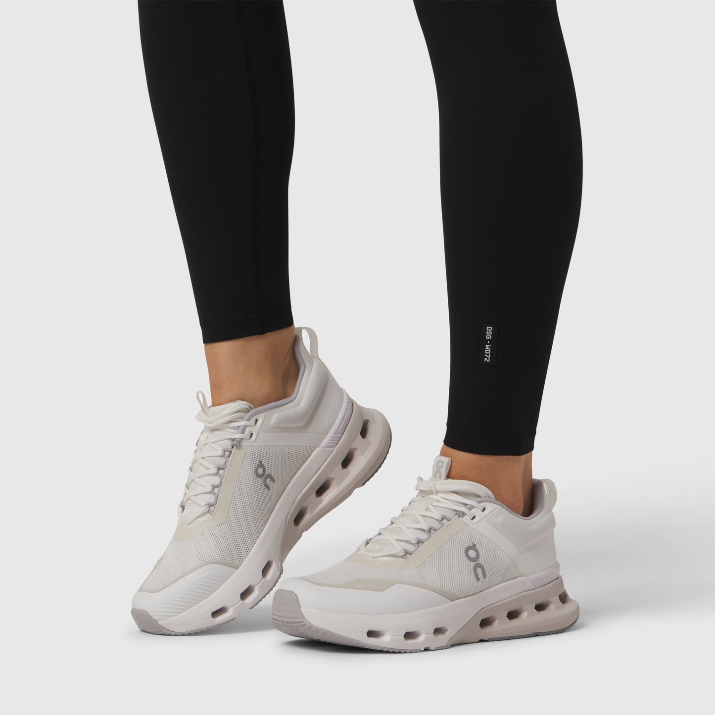 W072. LYCRA® ADAPTIV 4 Pocket Legging Black | ASRV Online