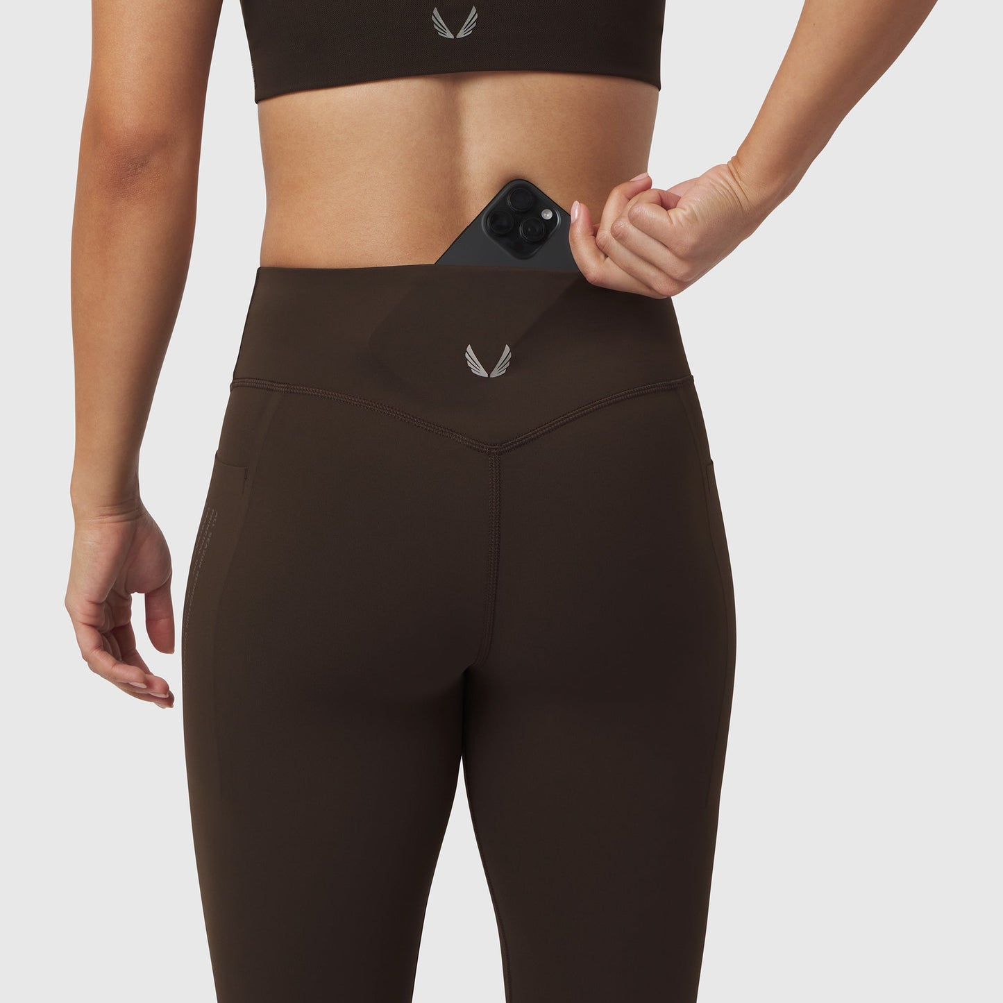 W072. LYCRA® ADAPTIV 4 Pocket Legging Dark Earth | ASRV on sale