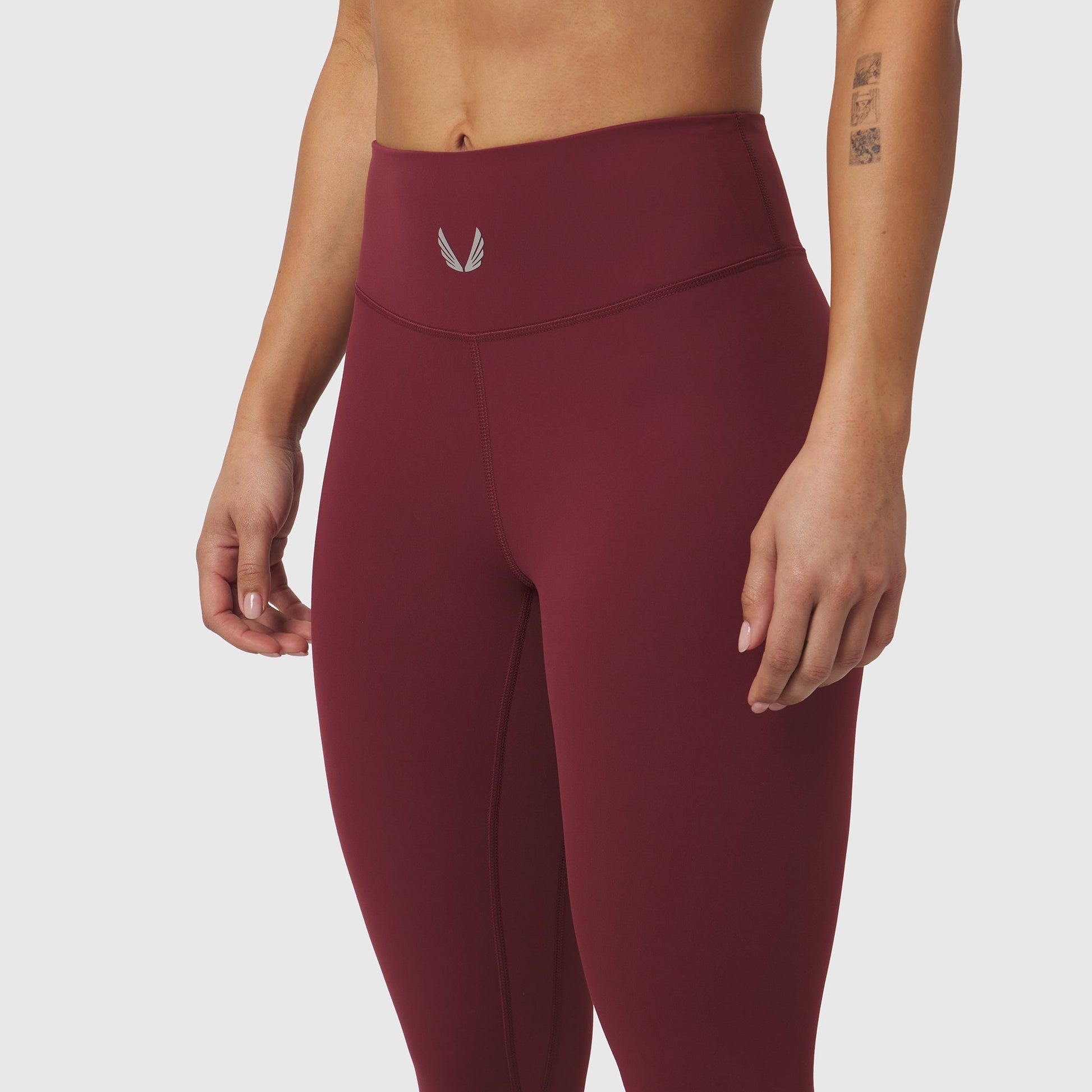 W002. LYCRA® ADAPTIV Legging Crimson | ASRV US