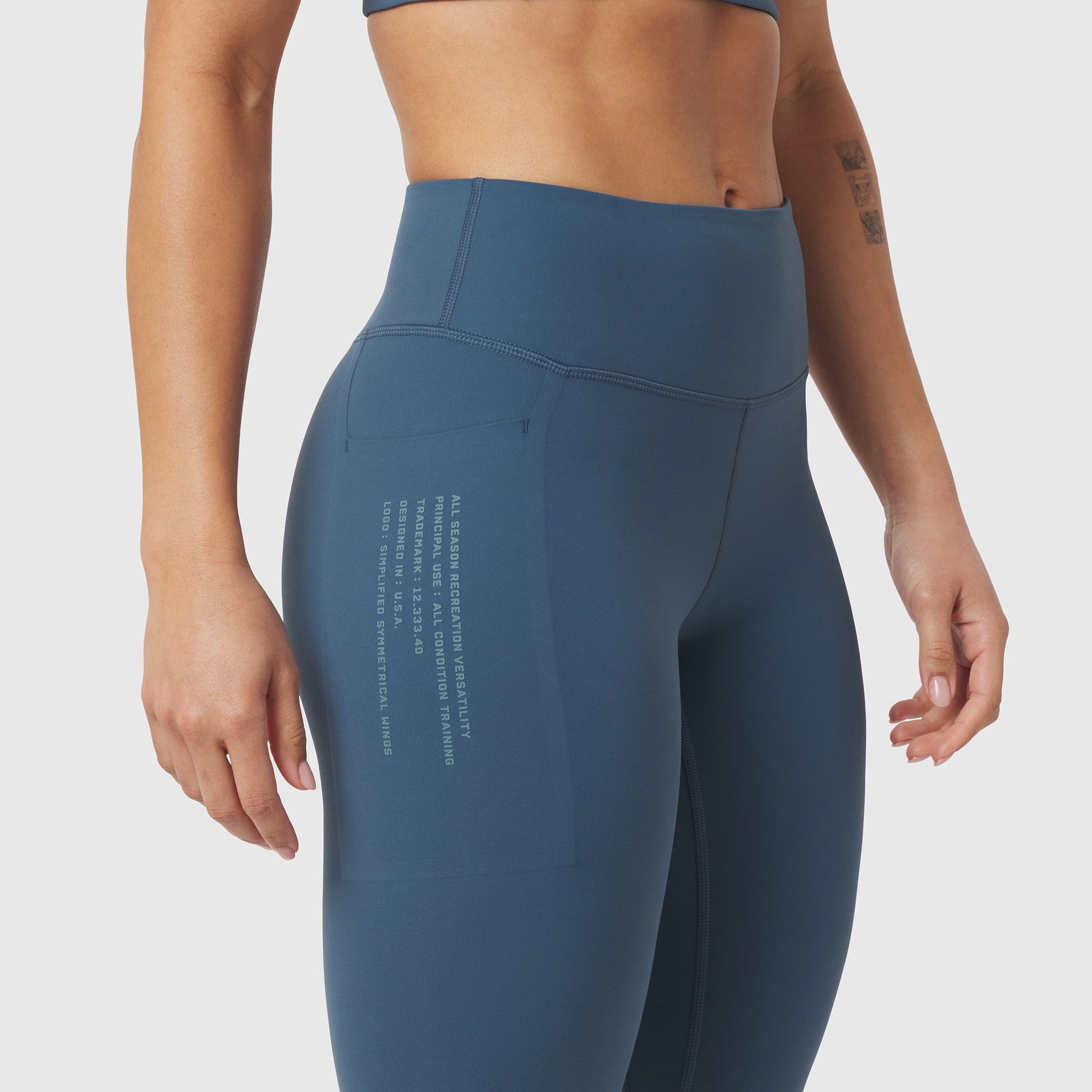 W072. LYCRA® ADAPTIV 4 Pocket Legging Storm | ASRV for sale