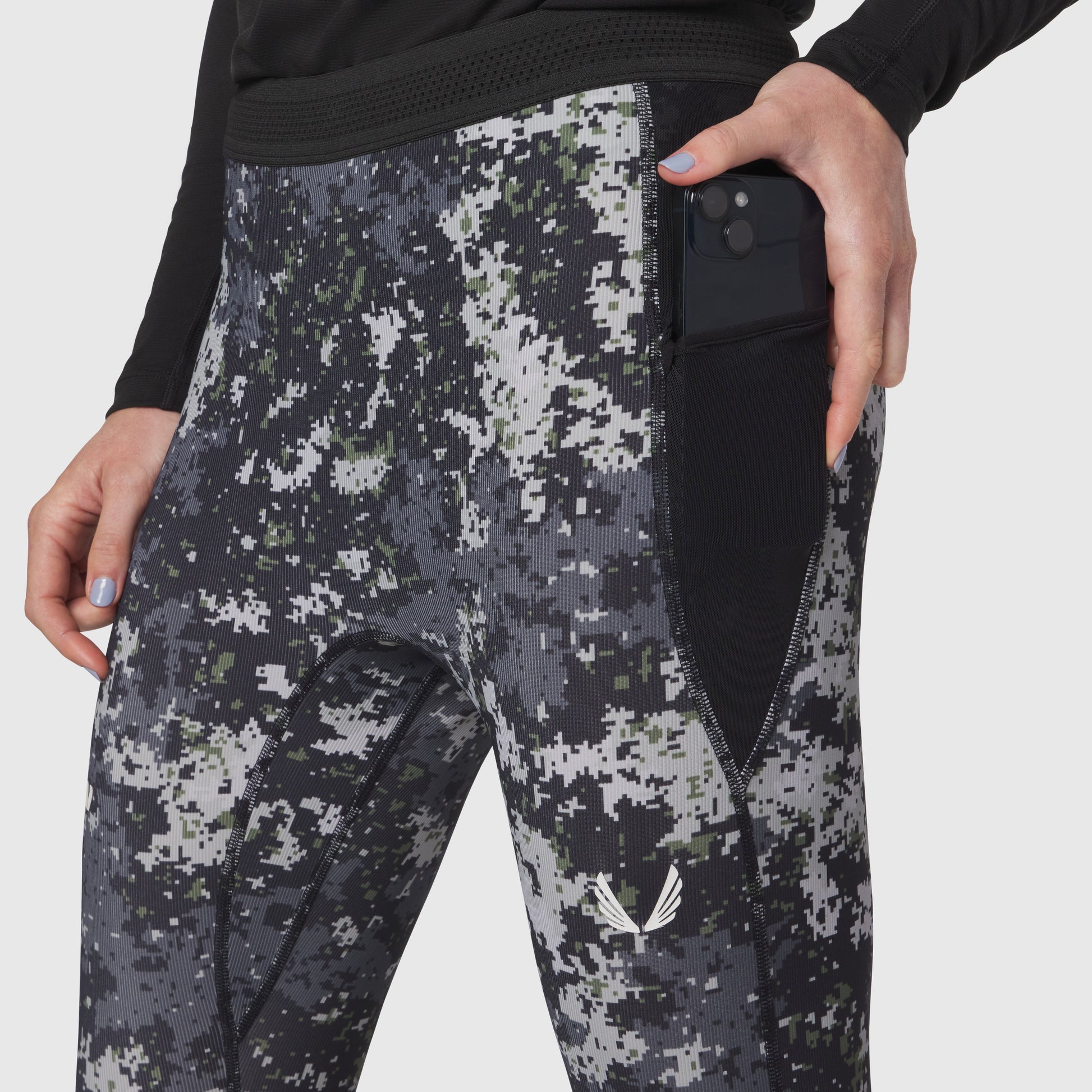 W055. Lycra® Ribbed Running Tight Pixel Camo | ASRV US