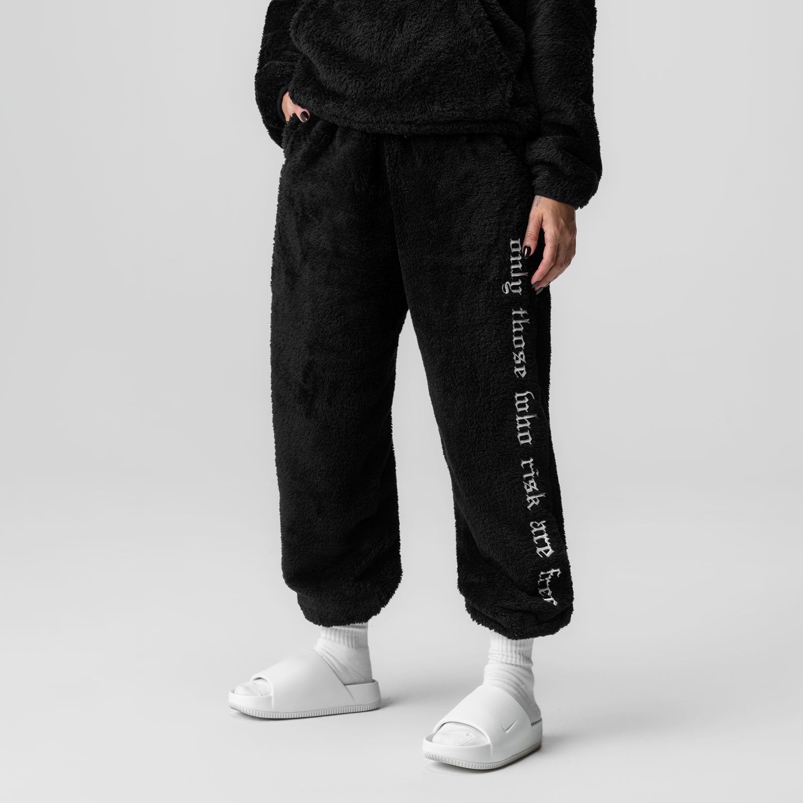 1008. Womens Sherpa Recovery Sweats Black/White | ASRV for sale