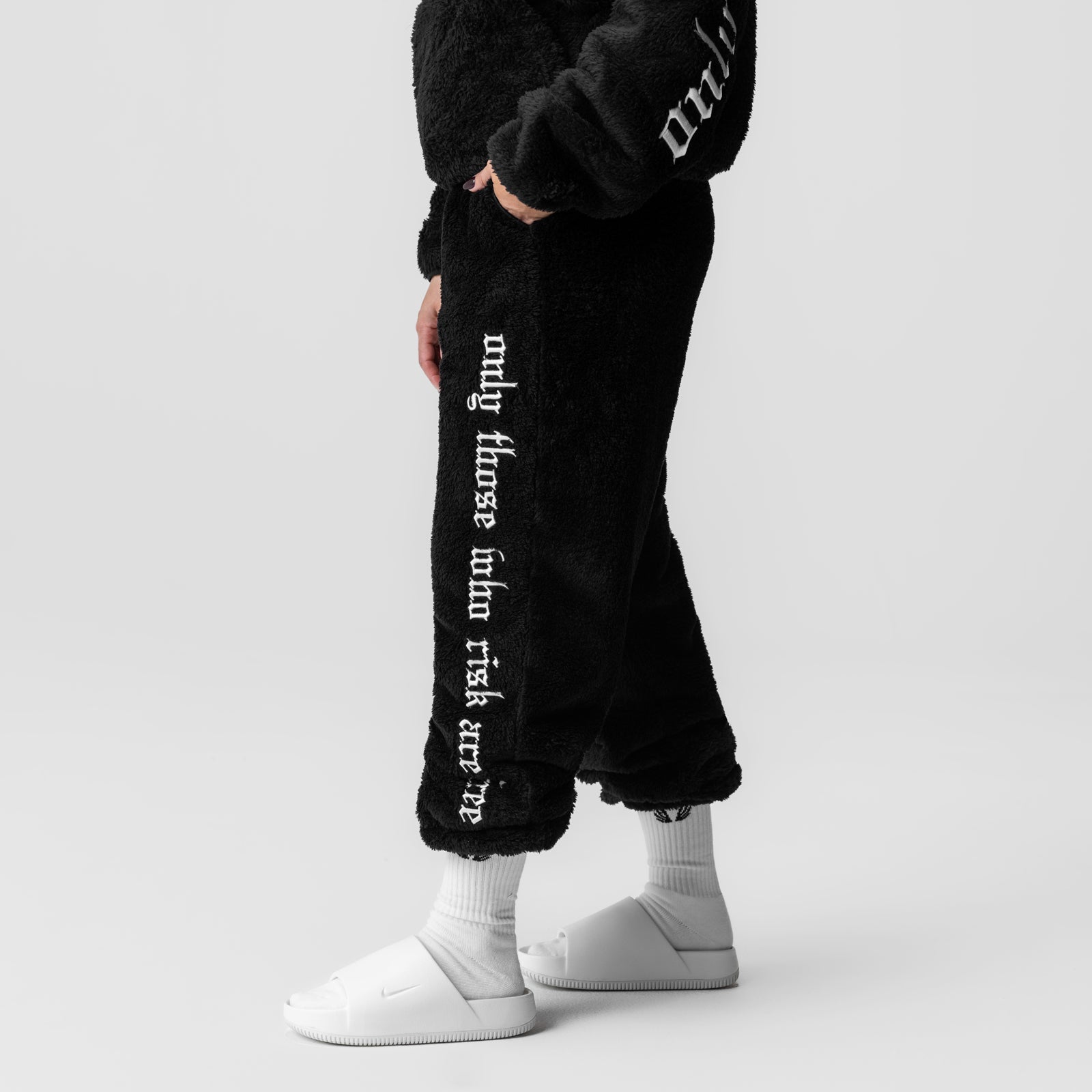 1008. Womens Sherpa Recovery Sweats Black/White | ASRV for sale