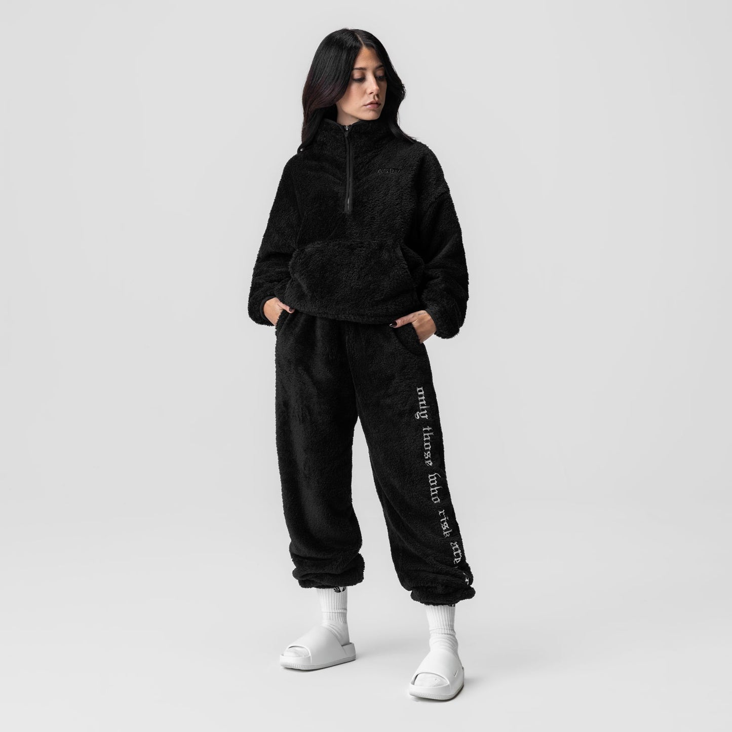 1008. Womens Sherpa Recovery Sweats Black/White | ASRV for sale