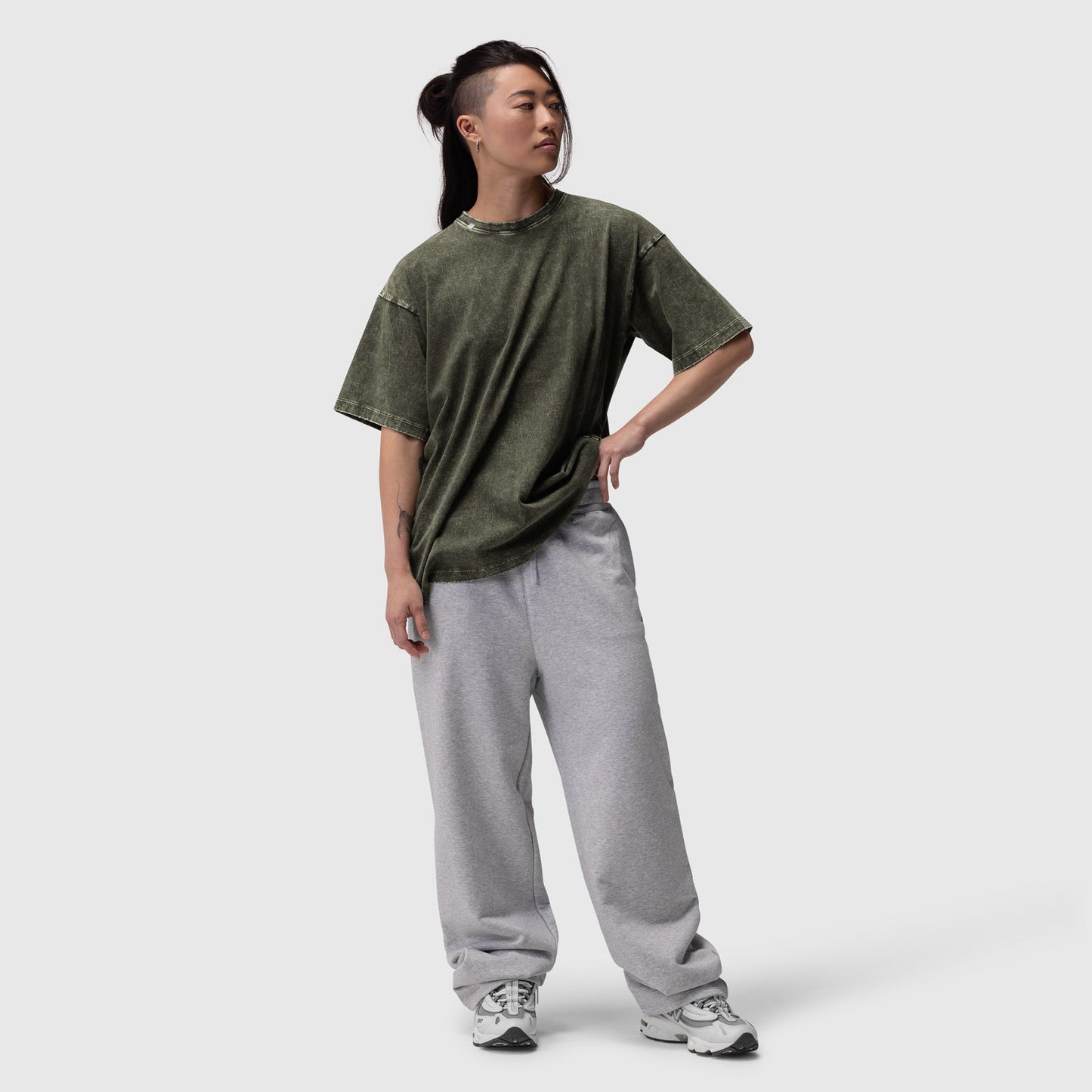 1102. Distressed Relaxed Tee Olive | ASRV discount