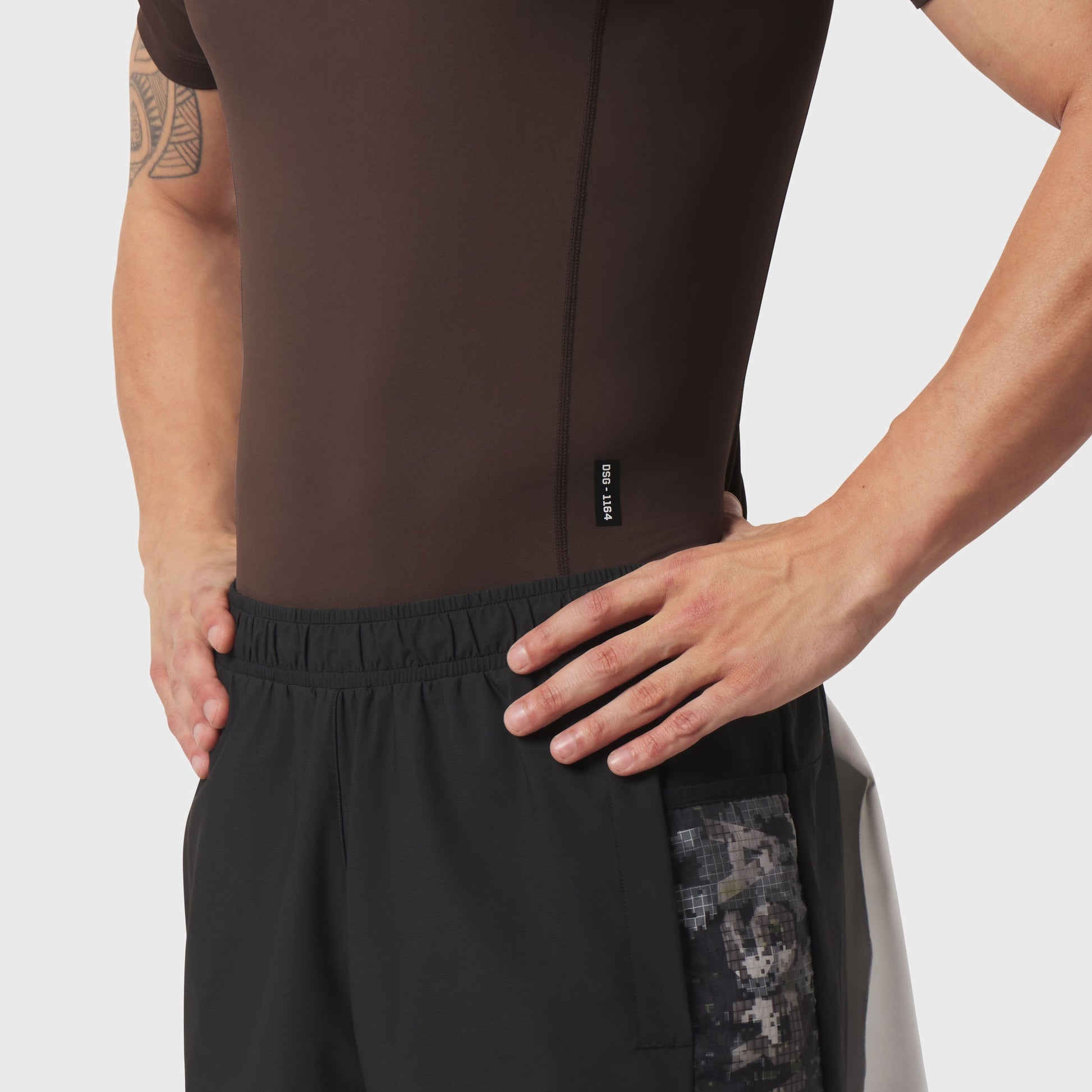 1164. LYCRA® ADAPTIV Baselayer Shortsleeve Dark Earth | ASRV near me