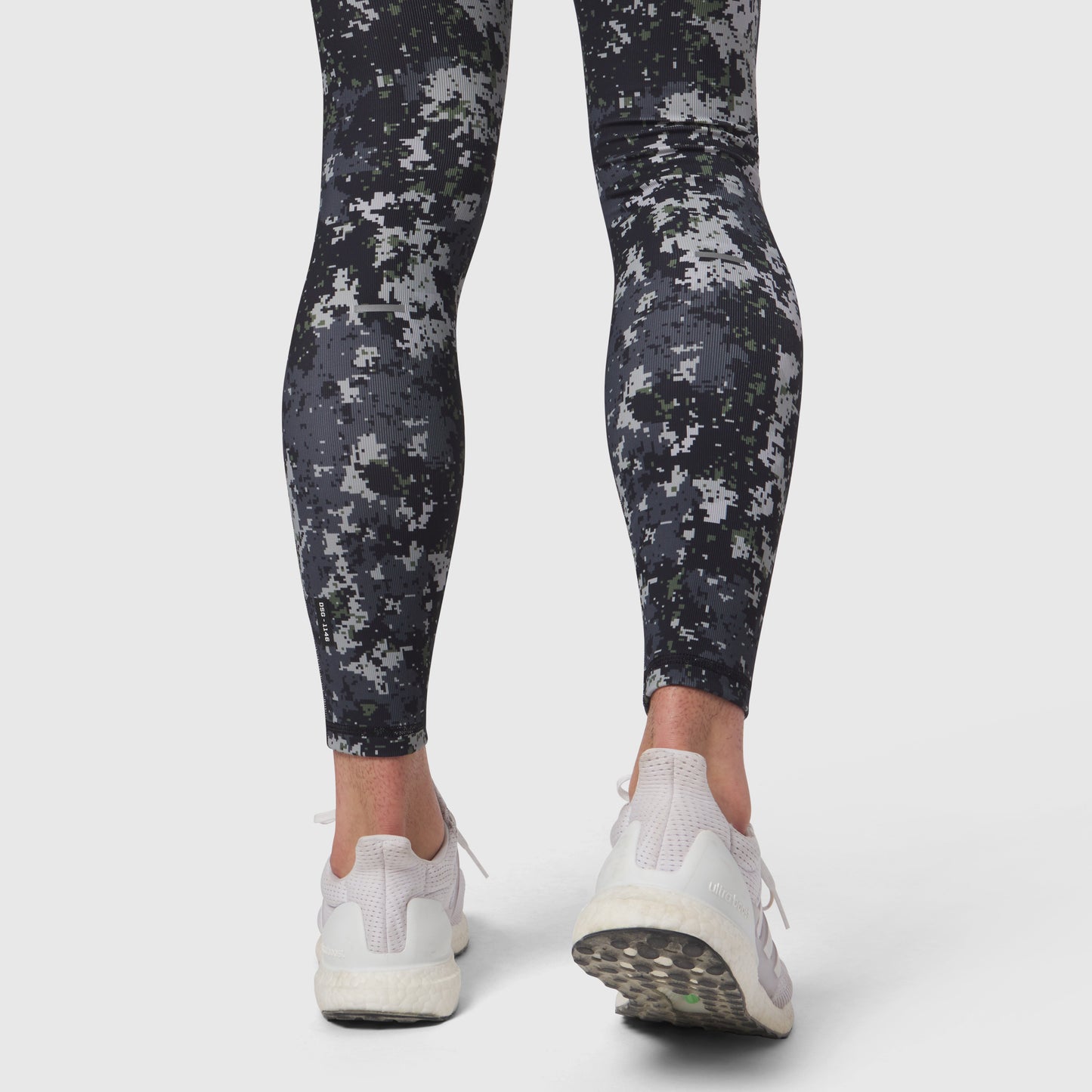 1146. Lycra® Ribbed Running Tight Pixel Camo | ASRV Online