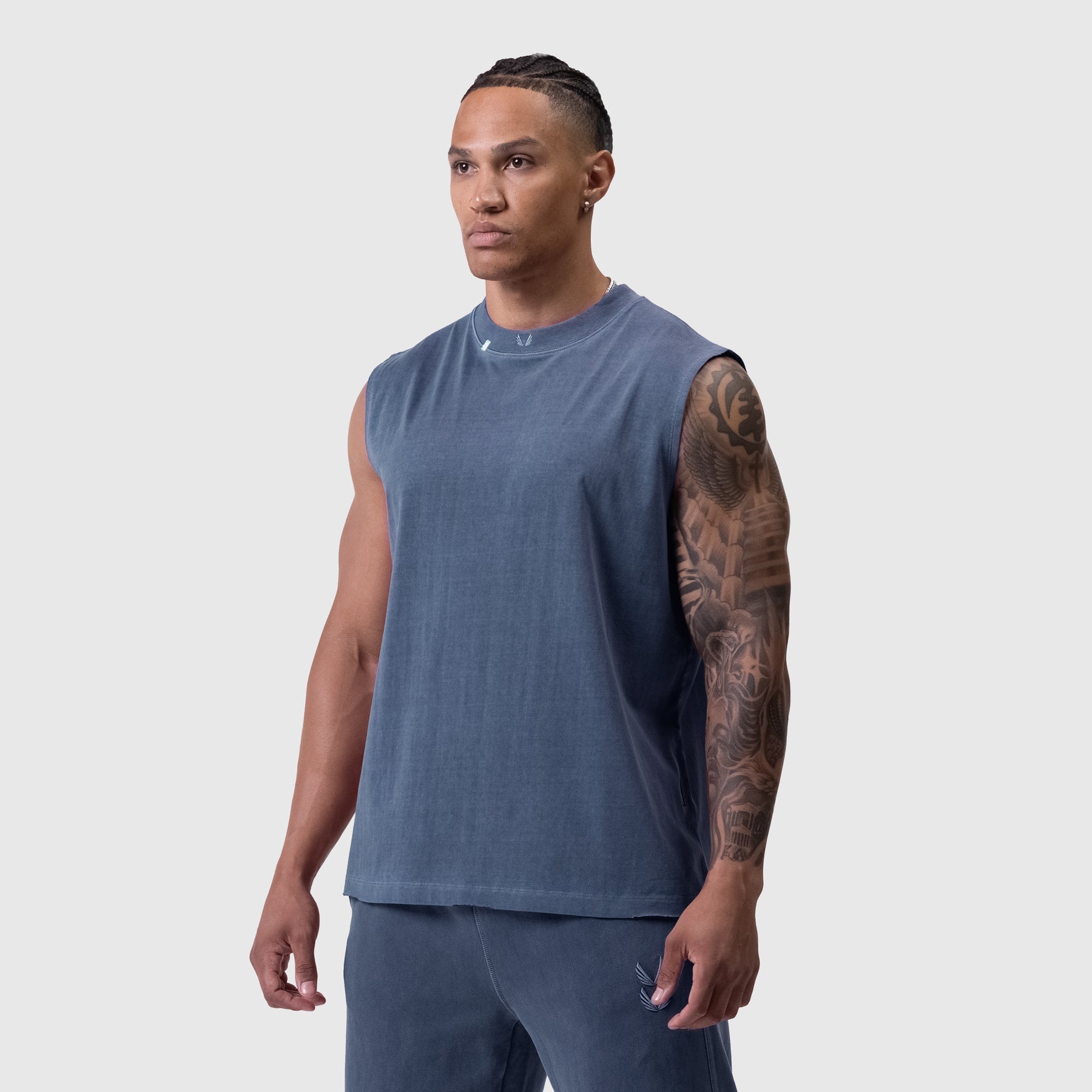0807. Tech Essential™ Relaxed Cutoff Faded Navy | ASRV US